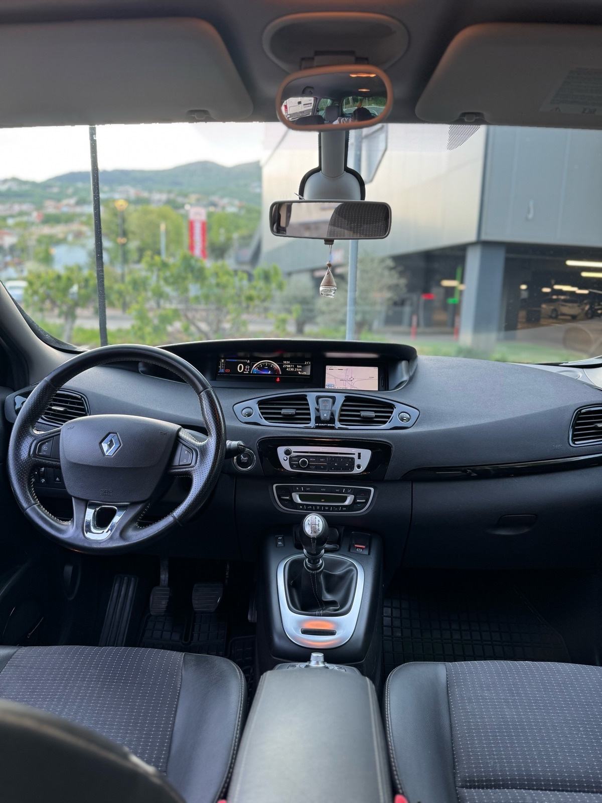 Renault Grand Scenic dCi 130 Bose Edition Koža,Bixenon,Navi,Zamjena!!!, fotografija 11