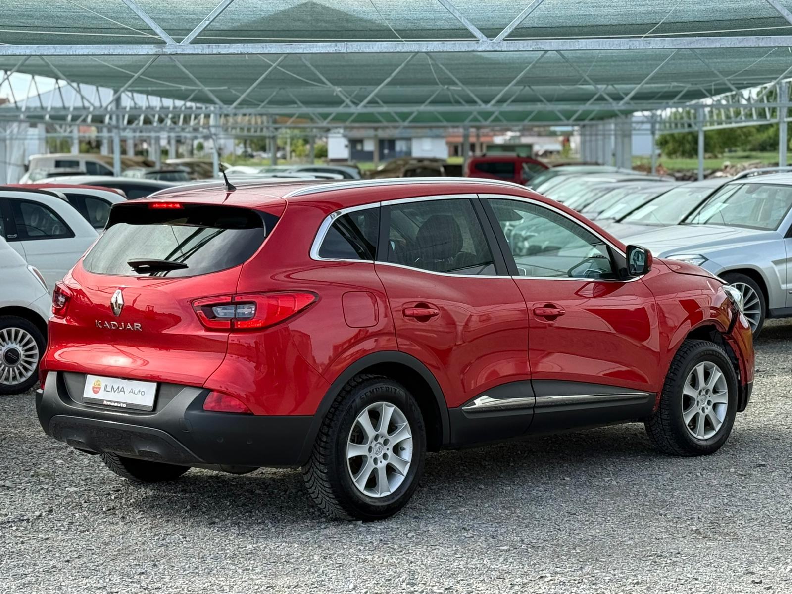 RENAULT KADJAR 1.2 TCe - oštećeno vozilo, fotografija 6