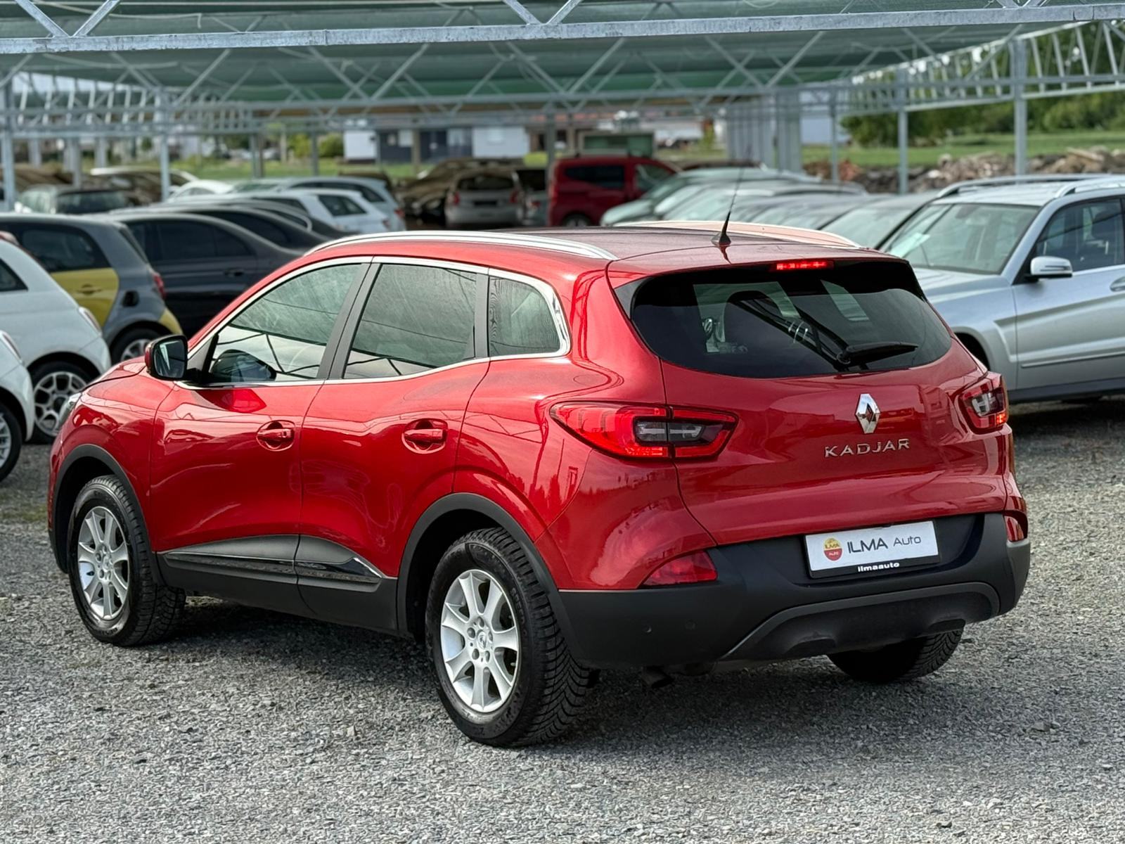 RENAULT KADJAR 1.2 TCe - oštećeno vozilo, fotografija 9