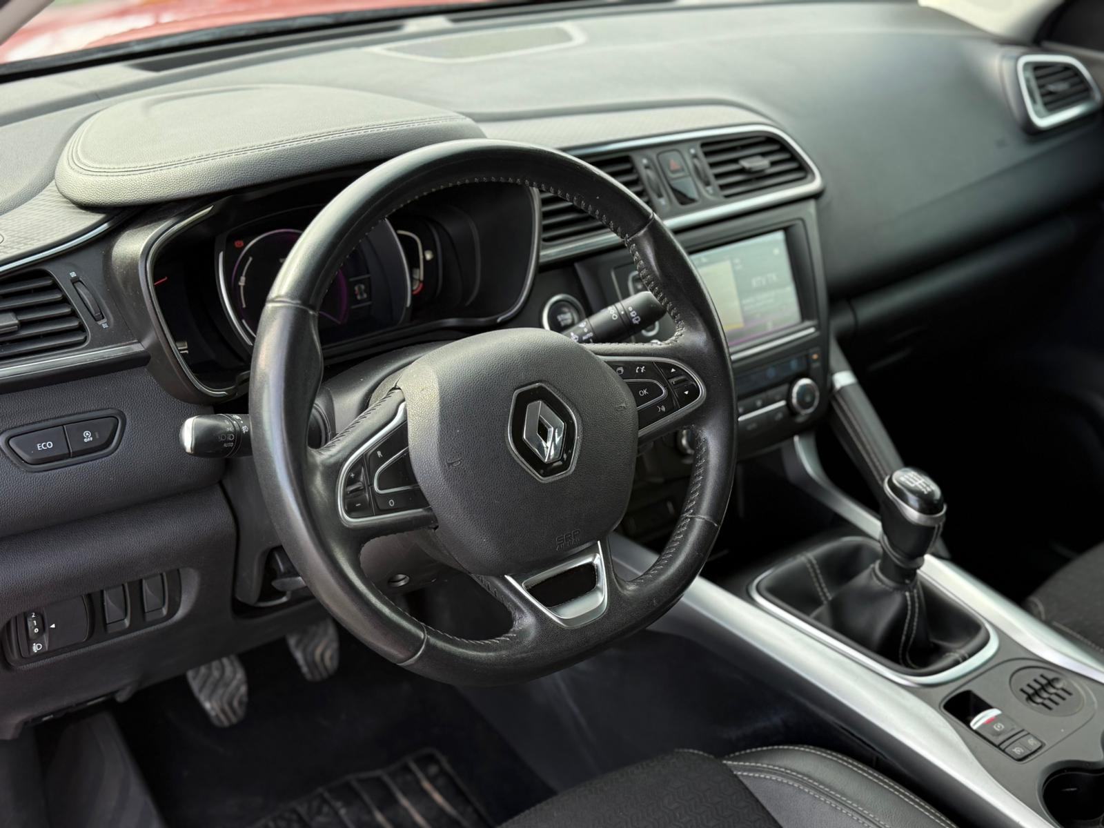 RENAULT KADJAR 1.2 TCe - oštećeno vozilo, fotografija 14
