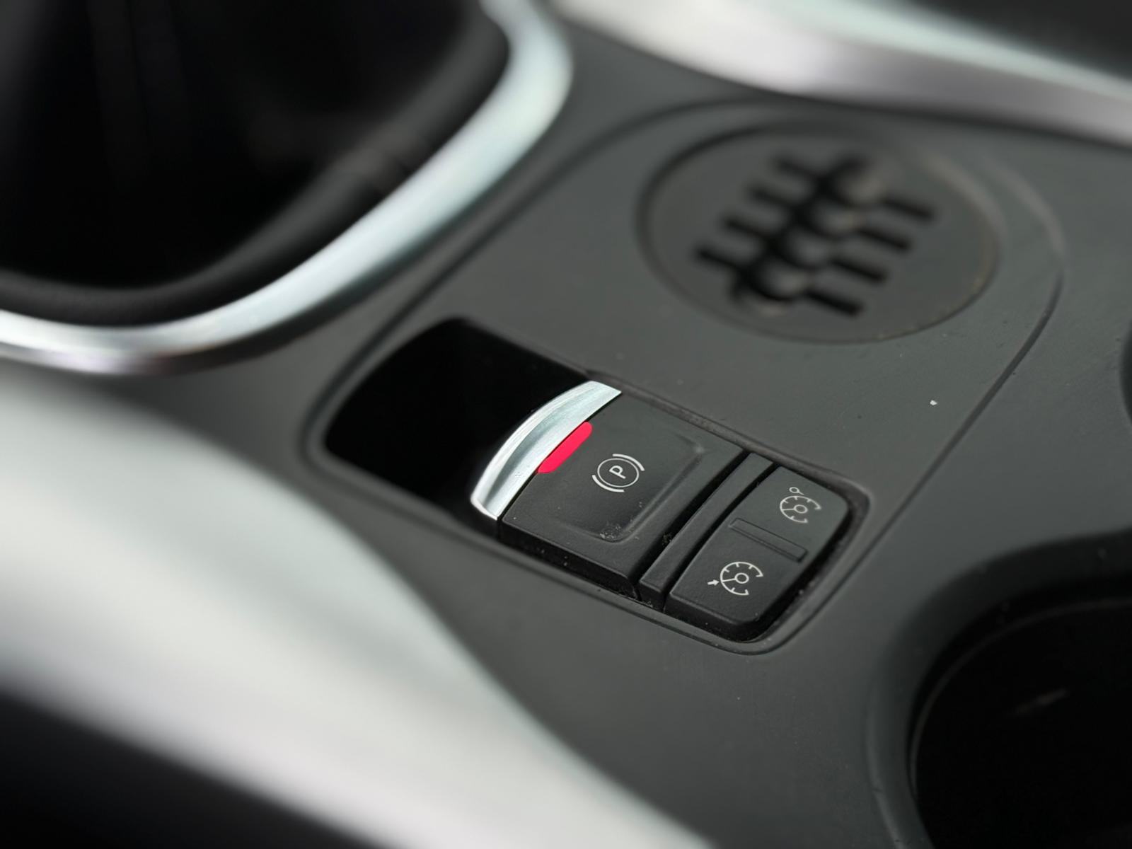 RENAULT KADJAR 1.2 TCe - oštećeno vozilo, fotografija 20