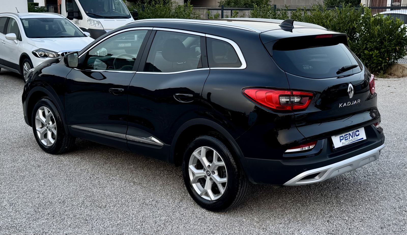 Renault Kadjar 1.3 TCe = 34 000 km = 1. VLASNIK - Kupljen nov u HR, fotografija 4