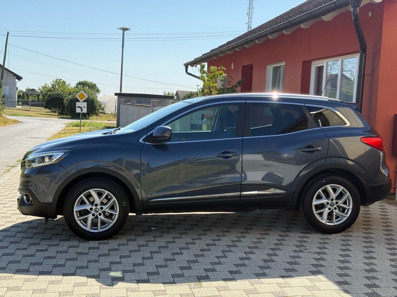 Renault Kadjar 1.5 dCi 110 ** 92000 km** SERVISNA KNJIGA***, fotografija 8