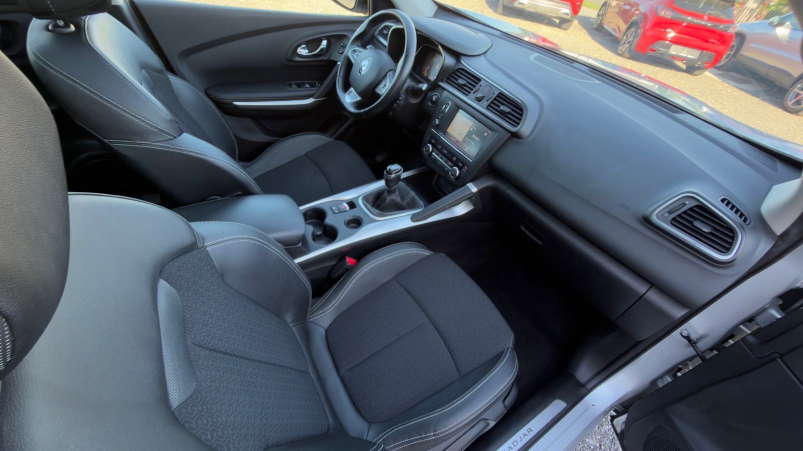 Renault Kadjar 1.5 dci 110 Intense **reg.12/2026**, fotografija 15
