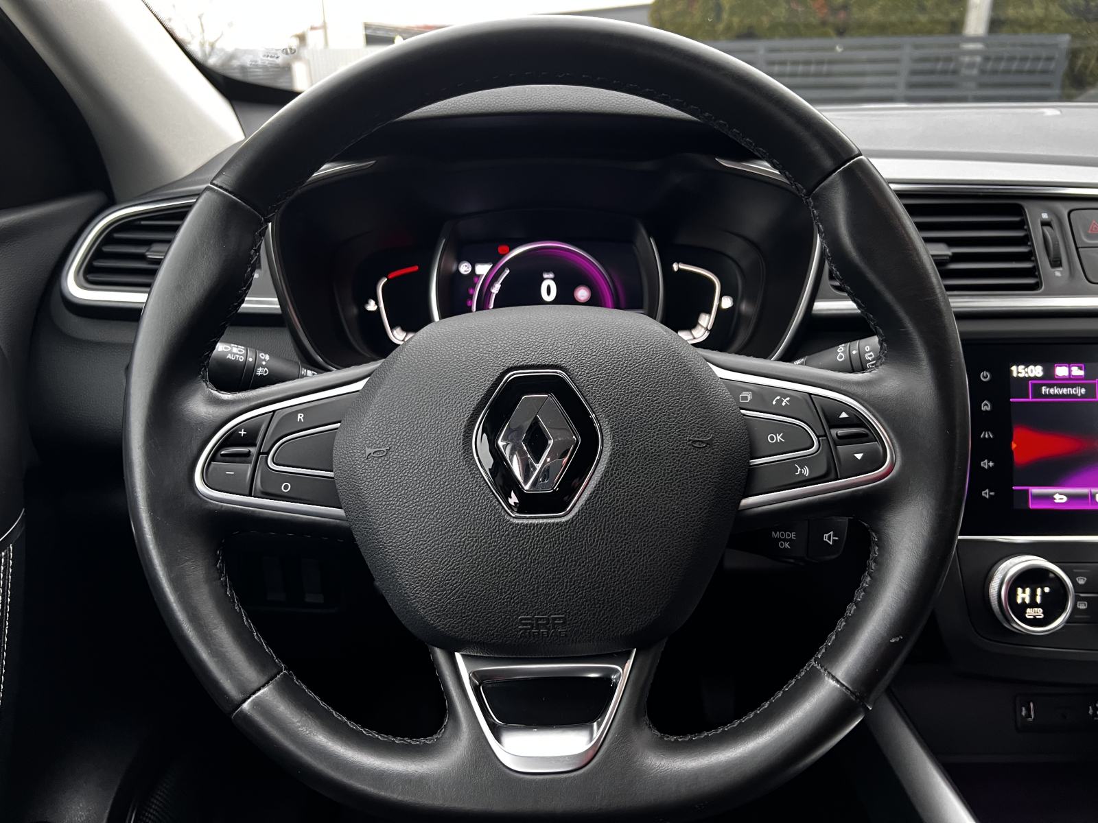 Renault Kadjar 1.5 dCi BOSE EDITION AUTOMATIK VELIKI SERVIS LED KAMERA, fotografija 13