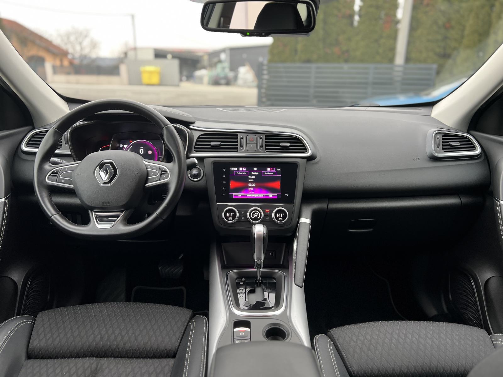 Renault Kadjar 1.5 dCi BOSE EDITION AUTOMATIK VELIKI SERVIS LED KAMERA, fotografija 11