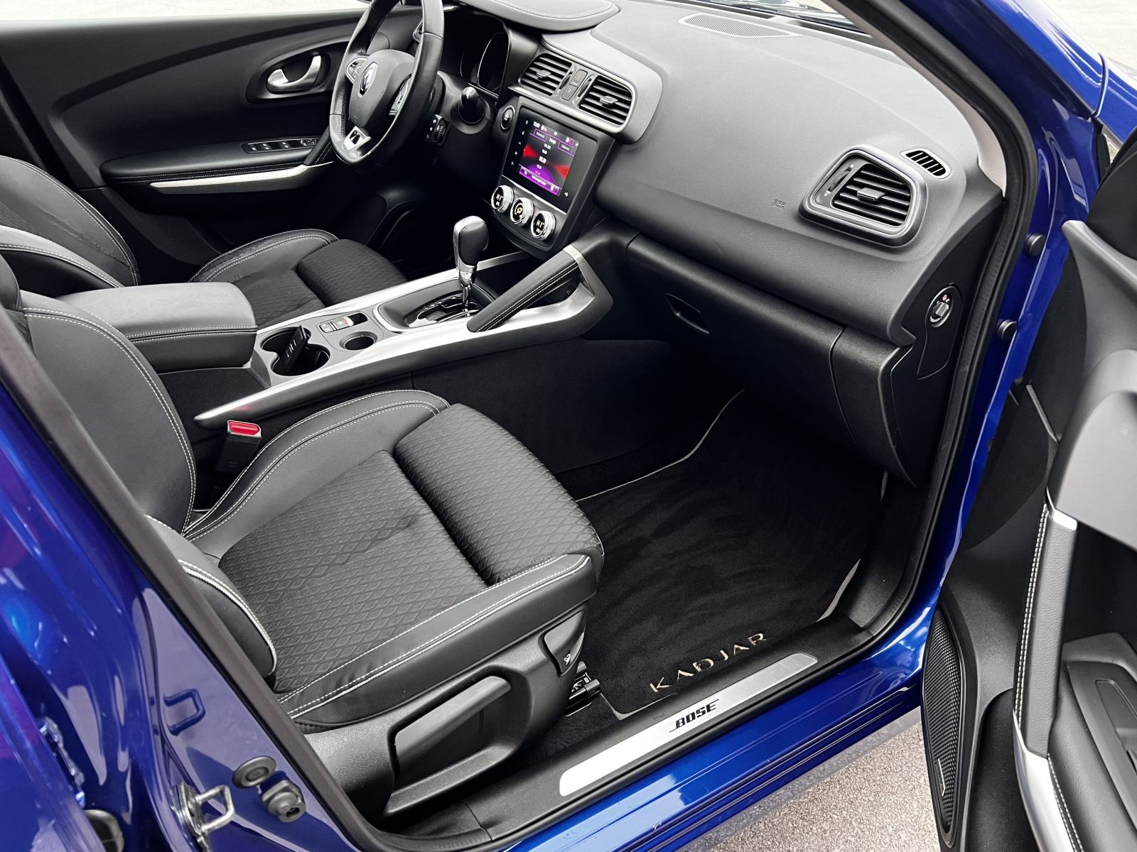 Renault Kadjar 1.5 dCi BOSE EDITION AUTOMATIK VELIKI SERVIS LED KAMERA, fotografija 20