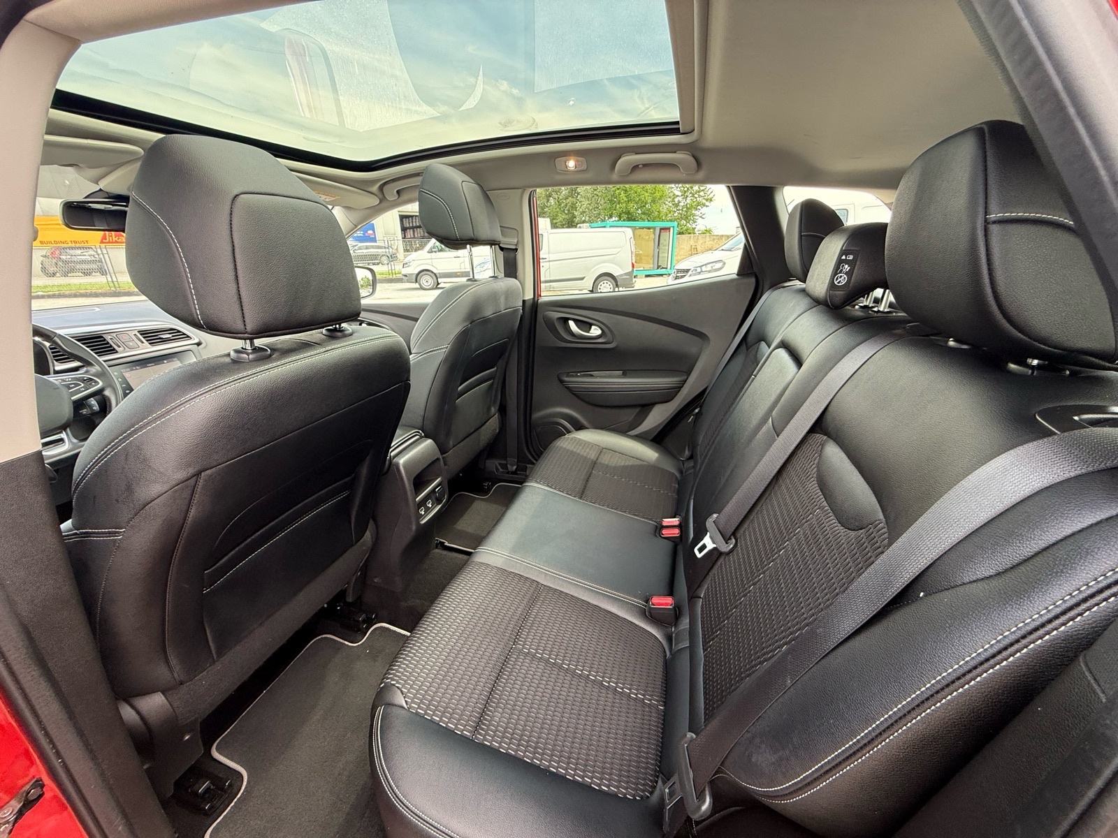 Renault Kadjar 1.5dCi LEASING BEZ UČEŠĆA, AUTOMAT, PANO, NAV, SERVISNA, fotografija 17