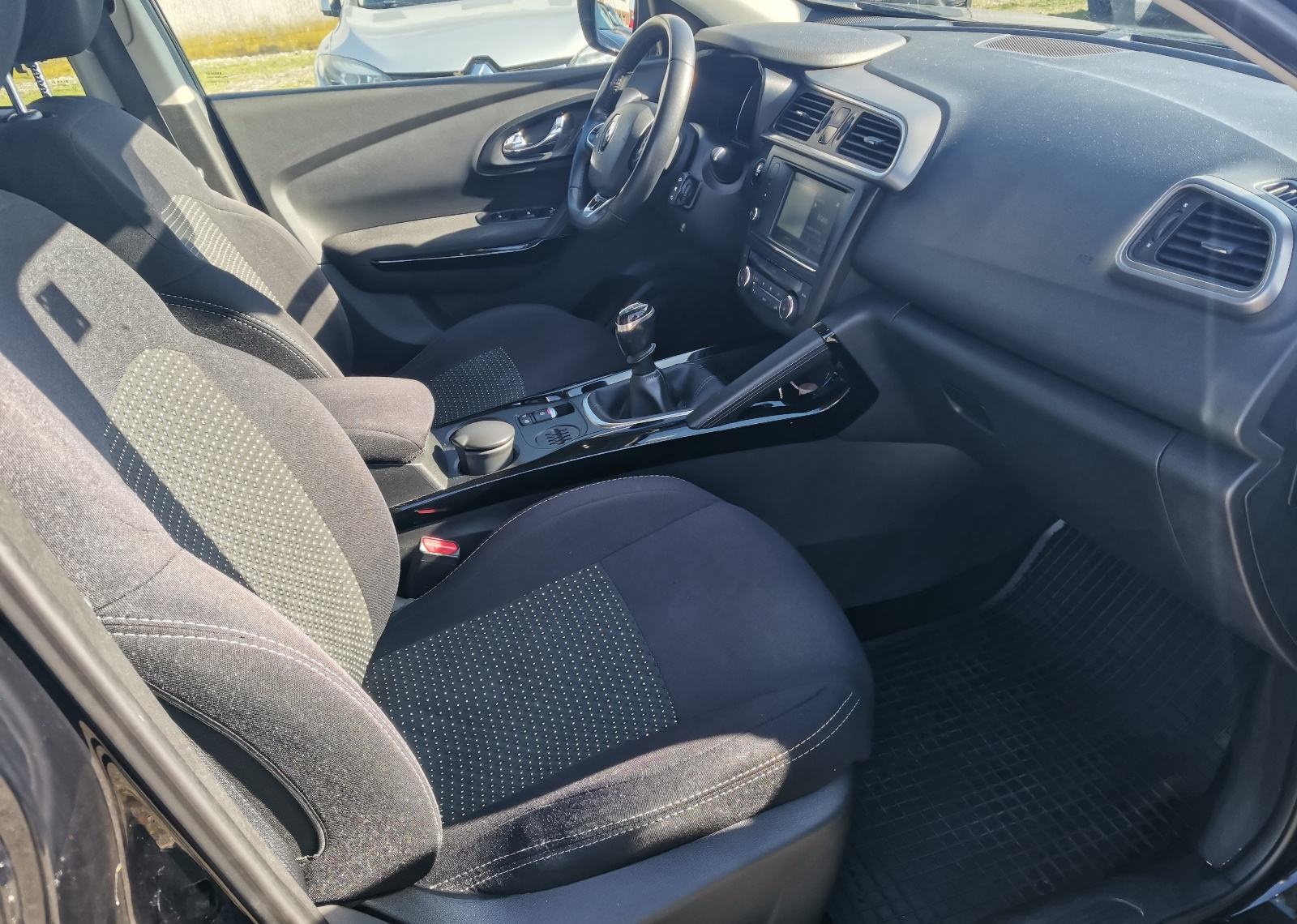Renault Kadjar 1.5DCI AKCIJA!reg02/2027 NAVI-PARK.S-ALU NEMA PRIJEPISA, fotografija 9