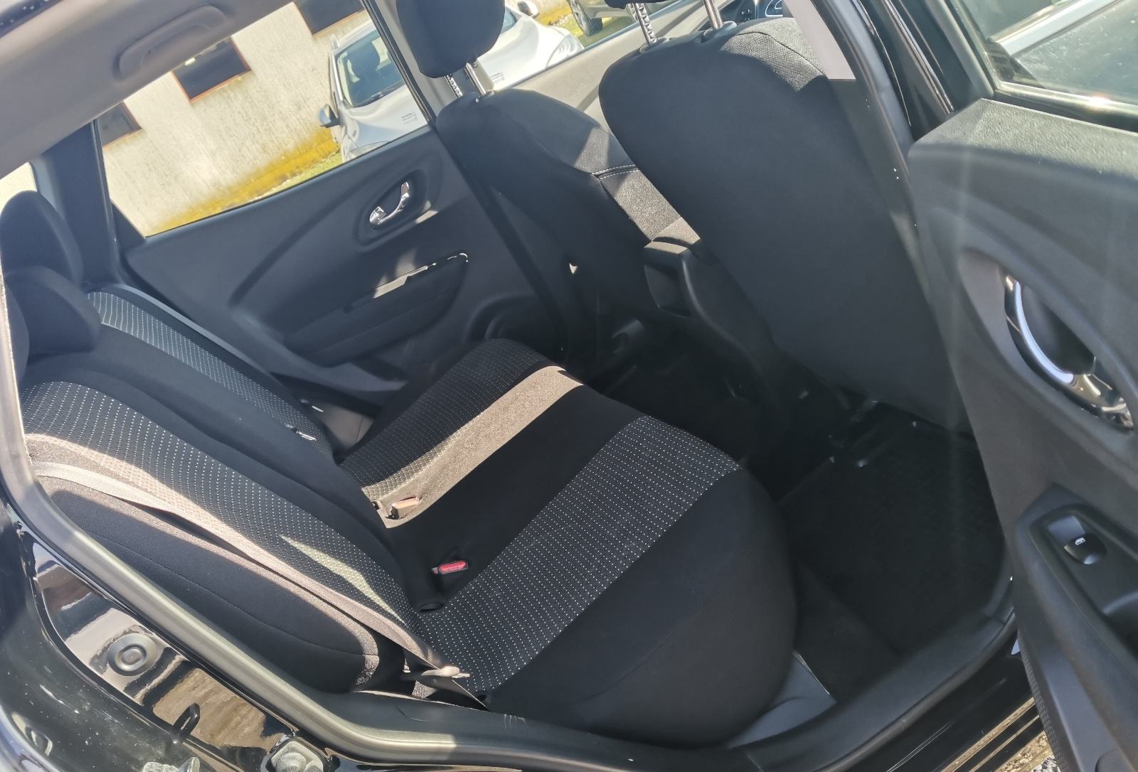 Renault Kadjar 1.5DCI AKCIJA!reg02/2027 NAVI-PARK.S-ALU NEMA PRIJEPISA, fotografija 10