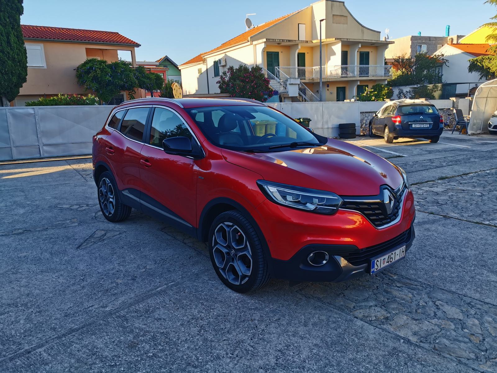 Renault Kadjar 1.6 dCi 130, 4x4, BOSE, Kuka, Set ljeto/zima, nije uvoz, fotografija 4