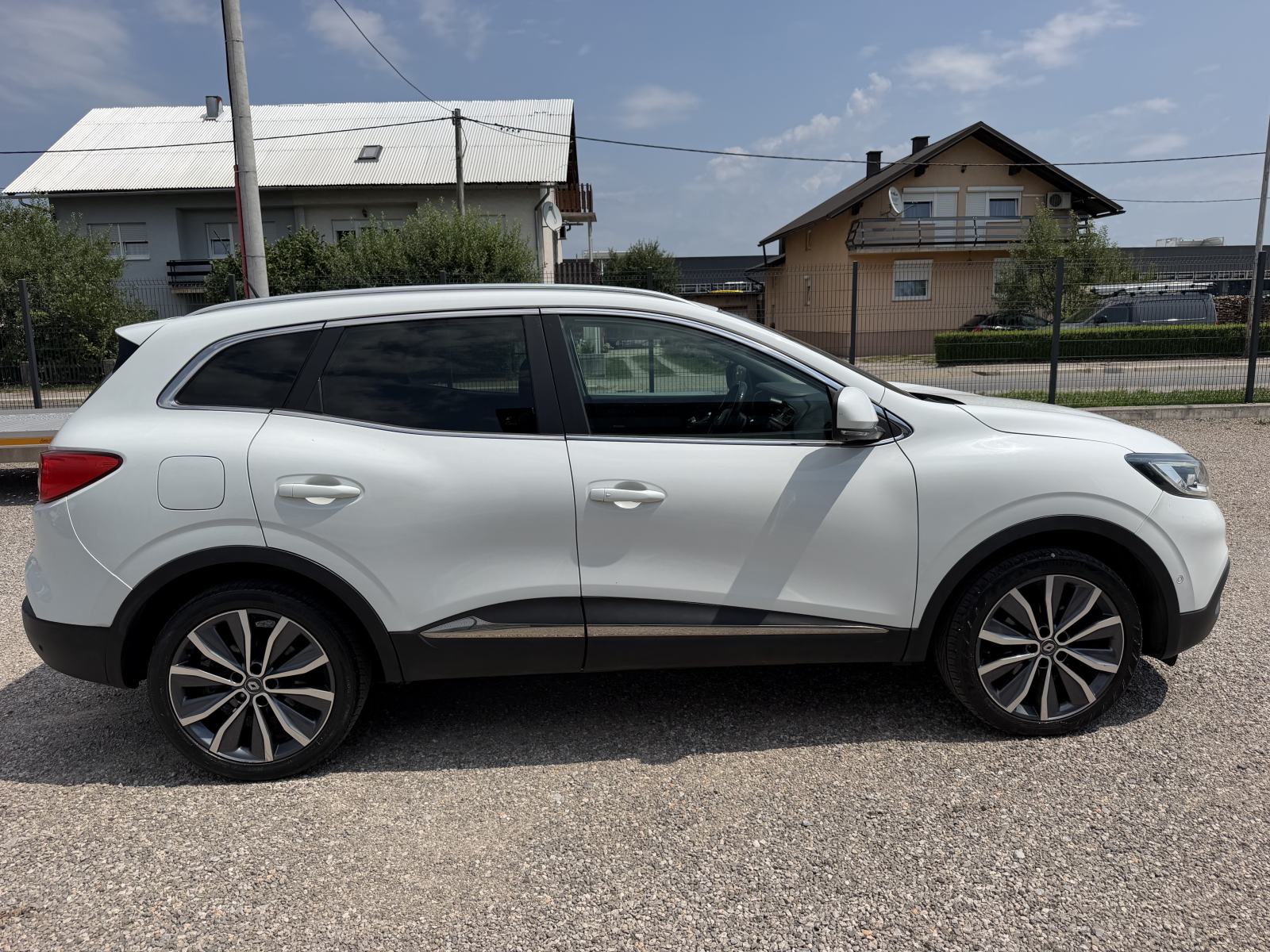 Renault Kadjar 1.6 dCi 130 - KAMERA - NAVIGACIJA - GARANCIJA, fotografija 3