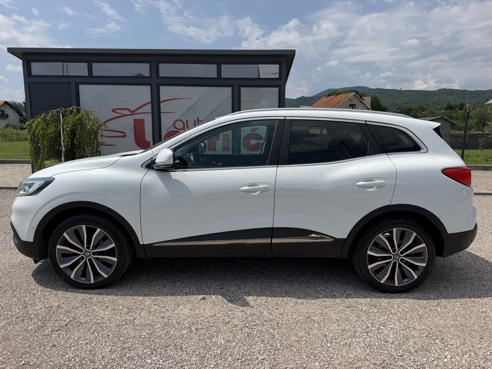 Renault Kadjar 1.6 dCi 130 - KAMERA - NAVIGACIJA - GARANCIJA, fotografija 6