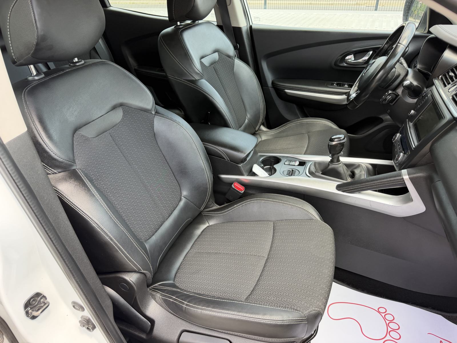 Renault Kadjar 1.6 dCi 130 - KAMERA - NAVIGACIJA - GARANCIJA, fotografija 20