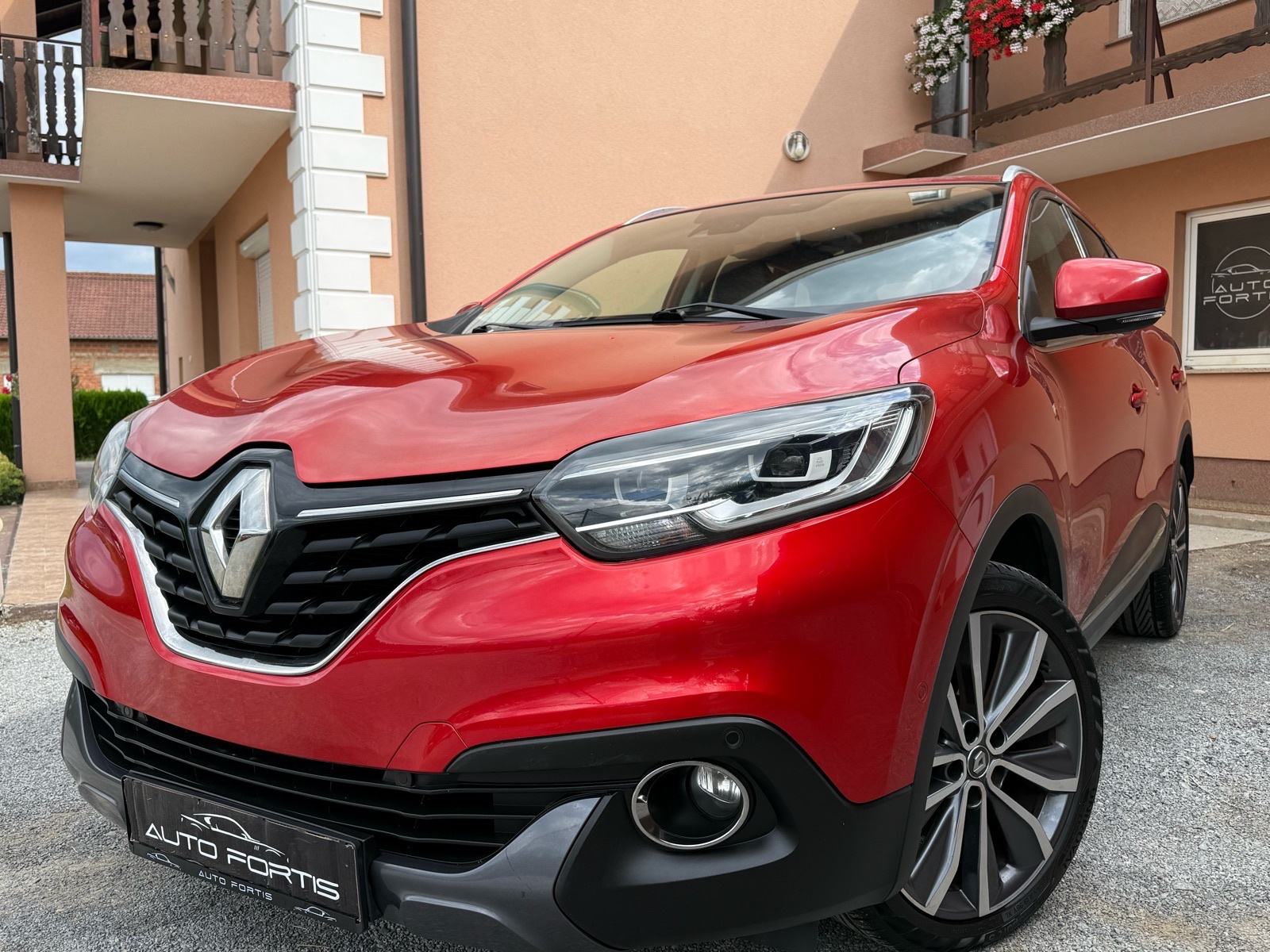 RENAULT KADJAR 1.6 DCI•LED•19COL•NAVI•KAMERA•KUKA•GARANCIJA 12MJ•, fotografija 2
