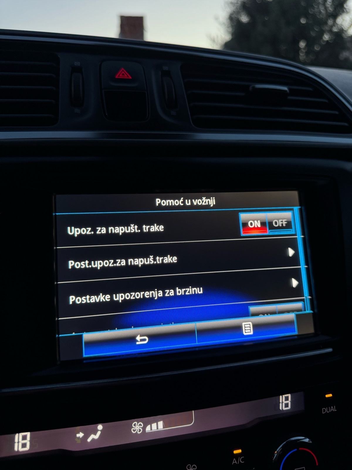 Renault Kadjar 1,6dCi 4X4❗️Mod 2017—REG.GOD.DANA—VIRTUAL—NAVI—JAMSTVO!, fotografija 20