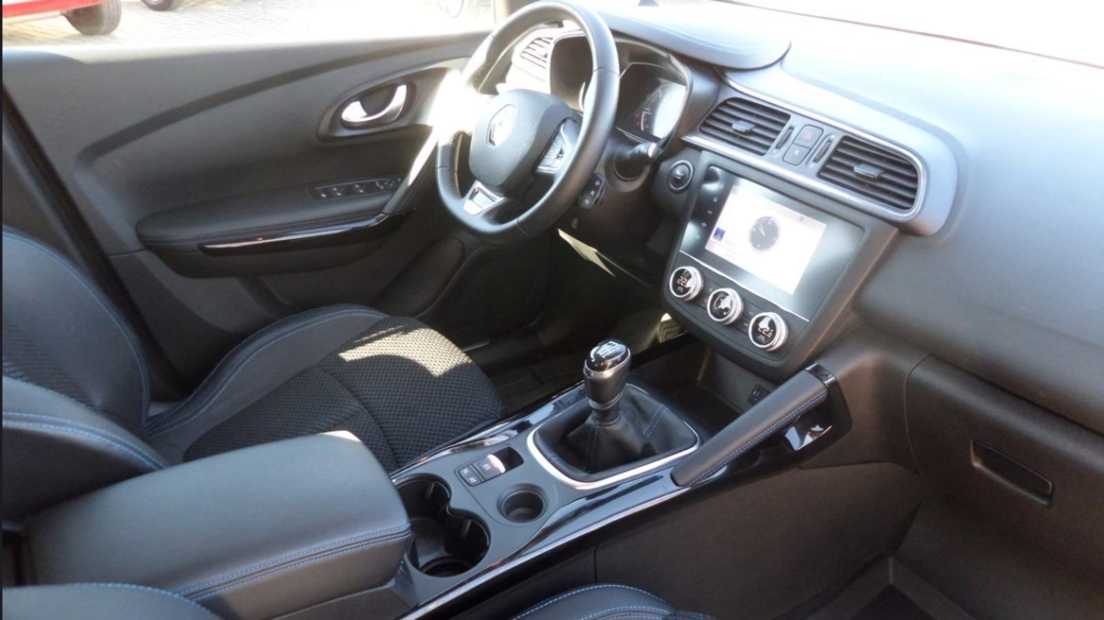 Renault Kadjar dCi,1.5 dCi,97TKM,NAVI,LED,KAMERA,ALU,PDC,TEMPOMAT, fotografija 9