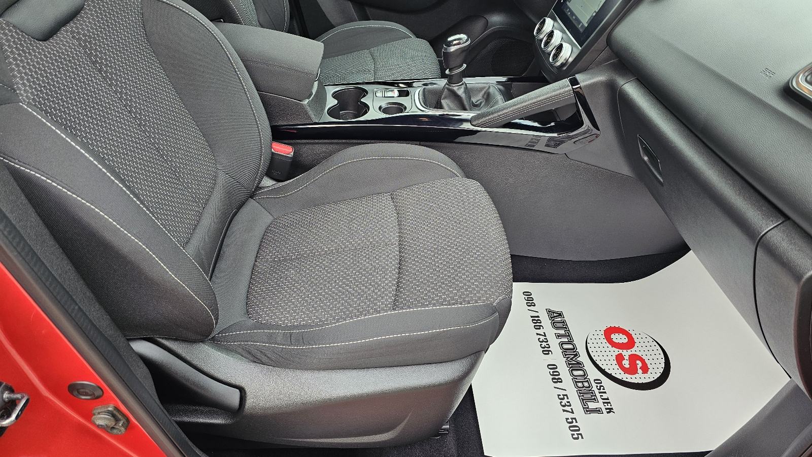 Renault Kadjar dCi 1.5 DCI,CLIMATRONIC,LED,NAVIGACIJA,TEMPOMAT,ALU 18, fotografija 10