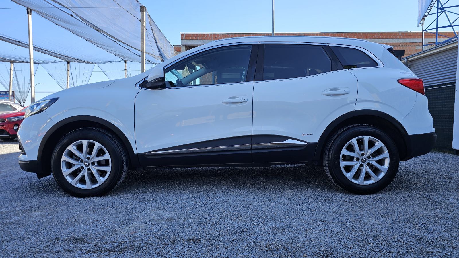 Renault Kadjar dCi 1.5 DCI,CLIMATRONICLED,NAVIGACIJA,TEMPOMAT,JAMSTVO, fotografija 3