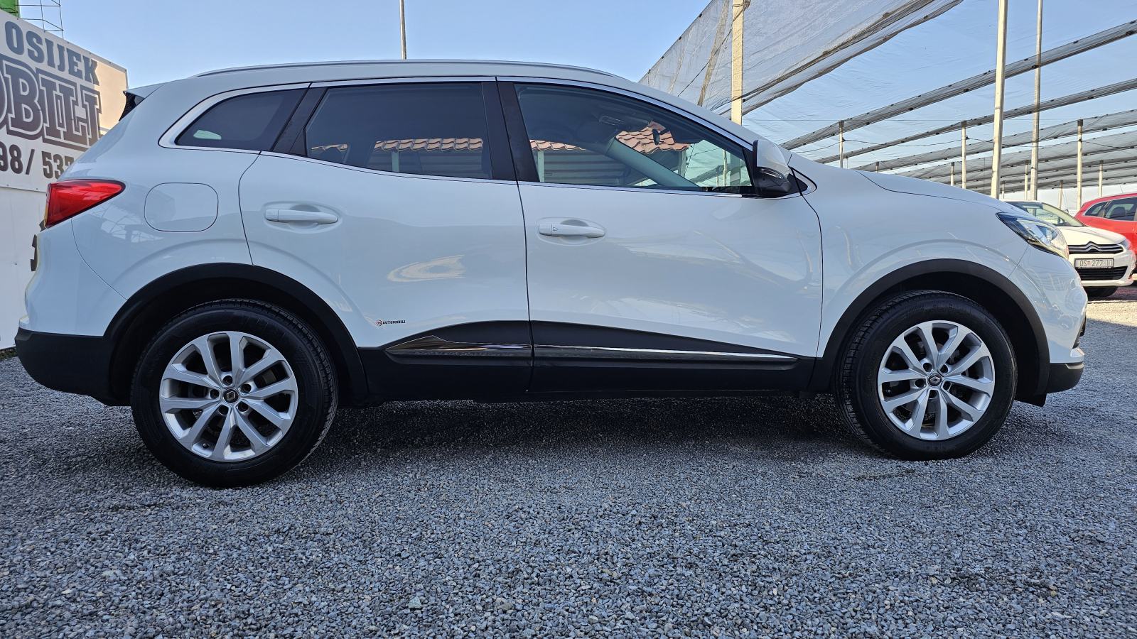 Renault Kadjar dCi 1.5 DCI,CLIMATRONICLED,NAVIGACIJA,TEMPOMAT,JAMSTVO, fotografija 2