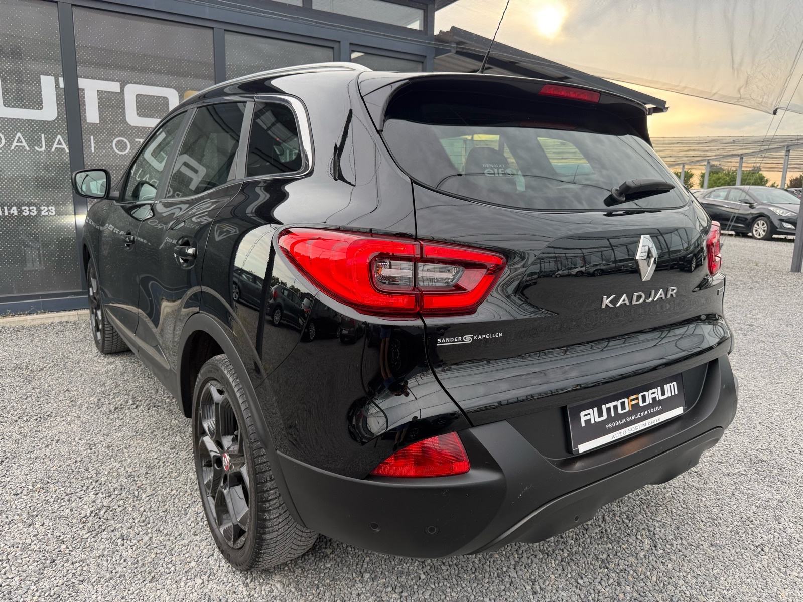 Renault Kadjar dCi 110 BLACK EDITION * BOSE * LED * JAMSTVO * ALU 19 *, fotografija 6