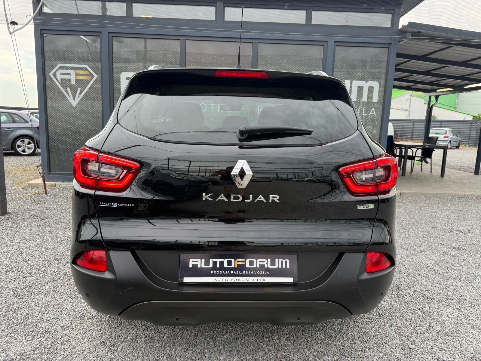 Renault Kadjar dCi 110 BLACK EDITION * BOSE * LED * JAMSTVO * ALU 19 *, fotografija 7