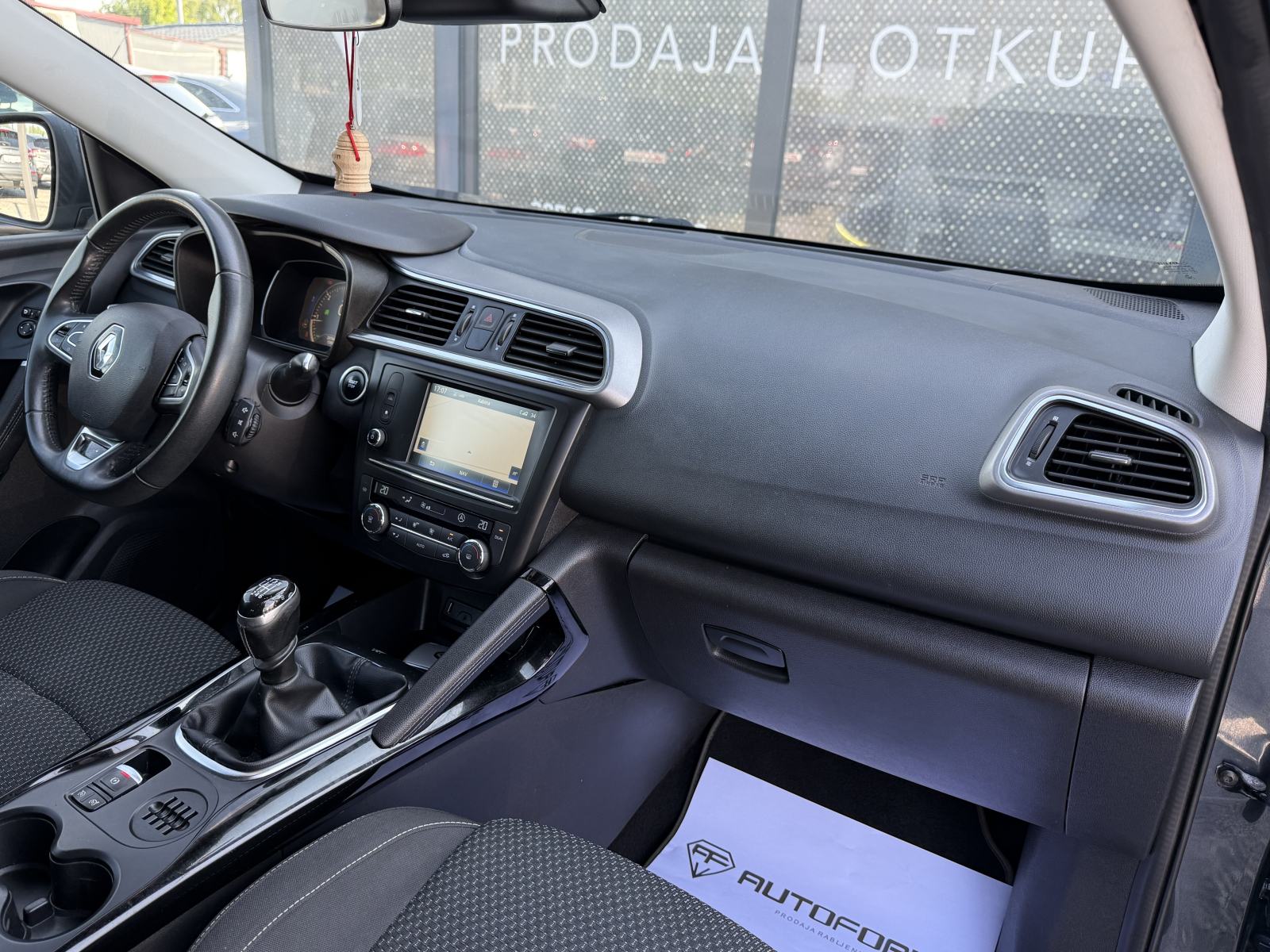 Renault Kadjar dCi 110 ** REG 5/2027 , ALU 17 , NAVI **, fotografija 13