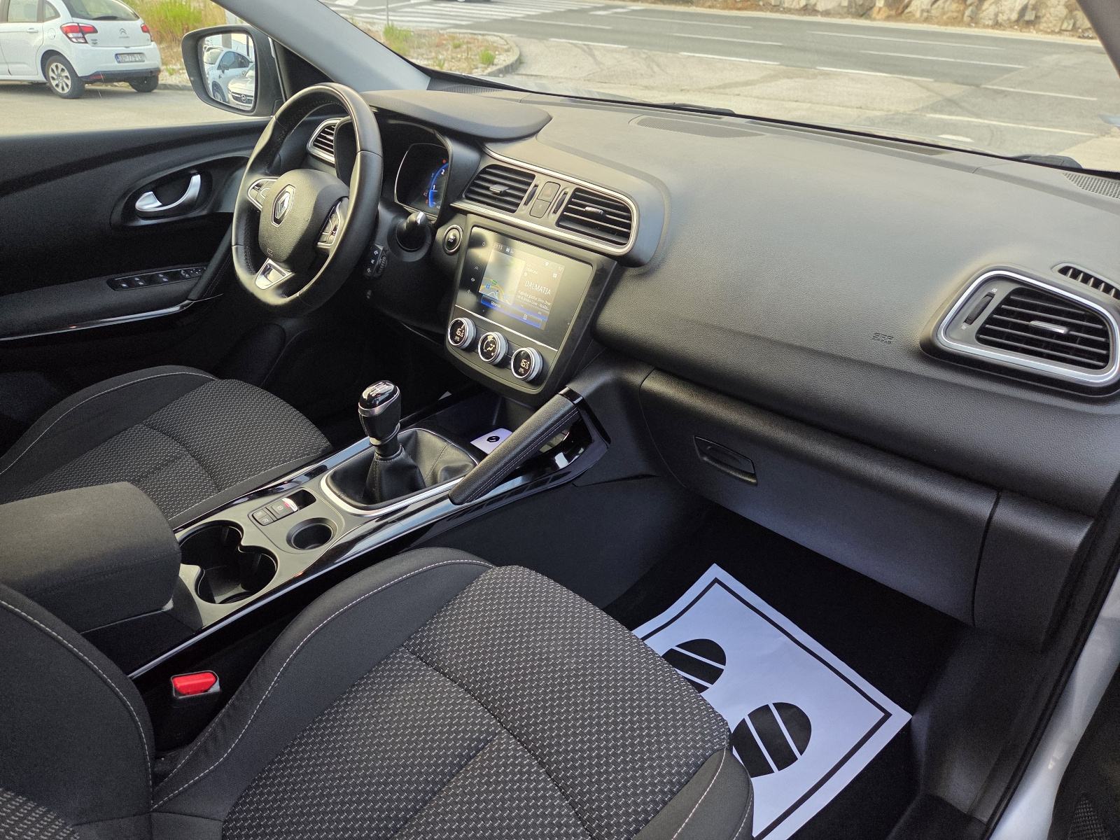 Renault Kadjar dCi 115 ** 2019 **LIMITED OPREMA** JAMSTVO !!, fotografija 13