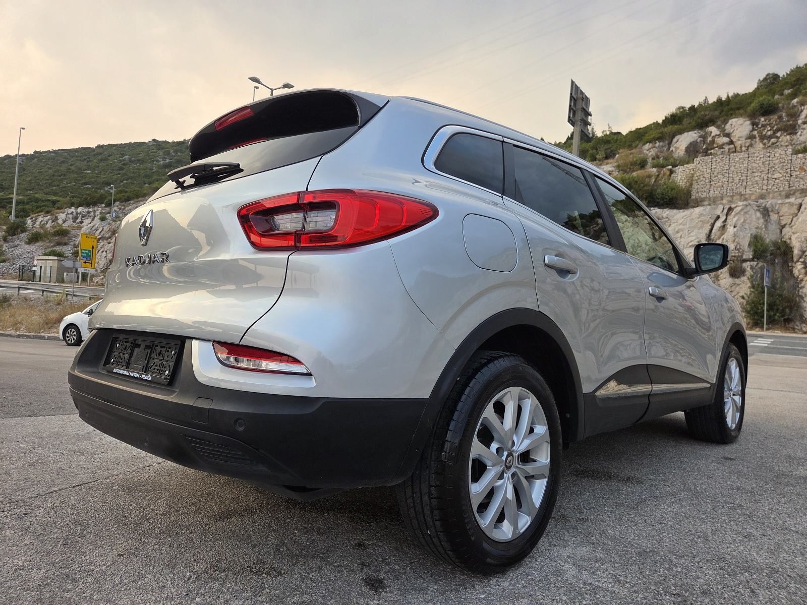 Renault Kadjar dCi 115 ** 2019 **LIMITED OPREMA** JAMSTVO !!, fotografija 6