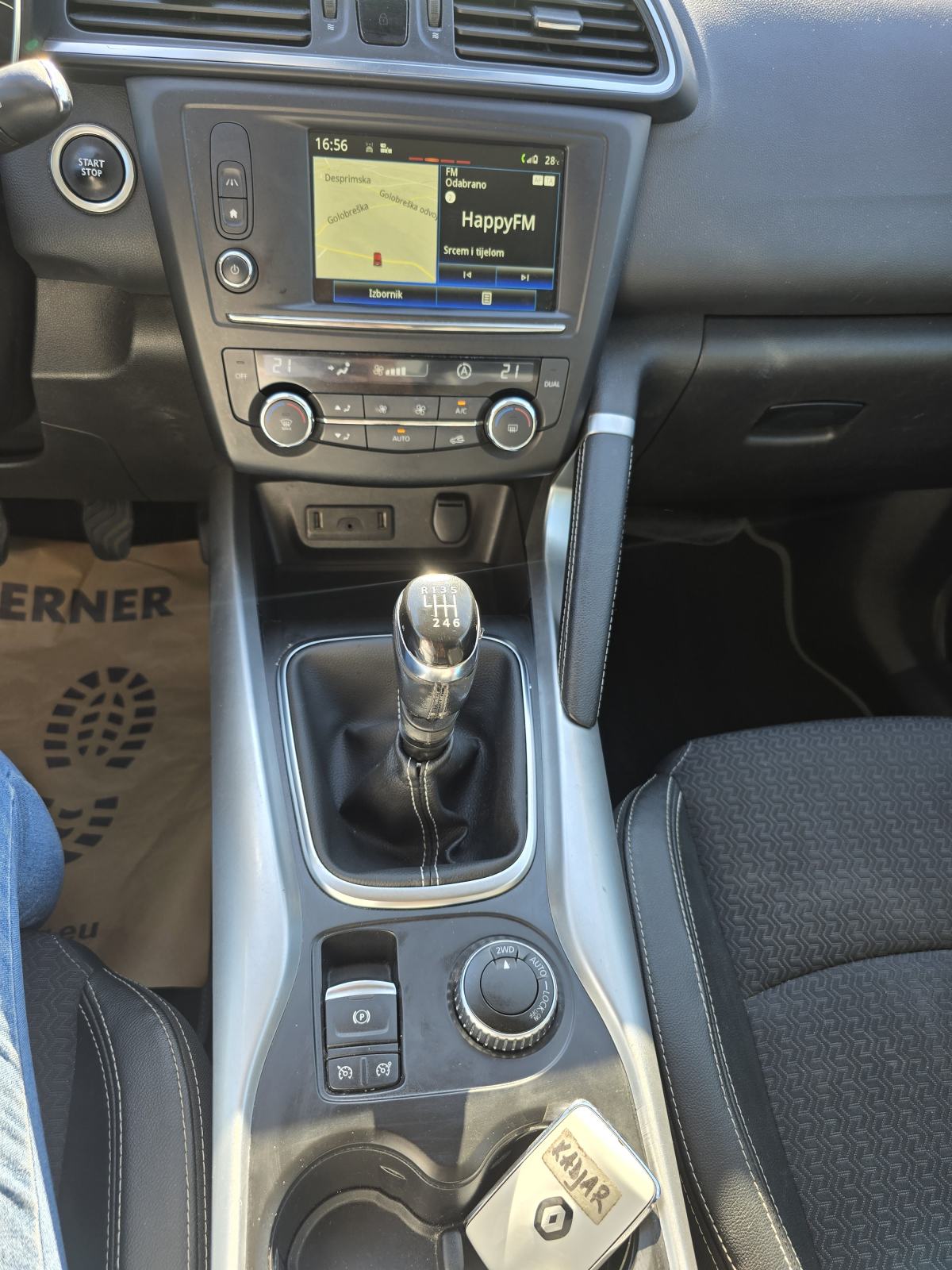 Renault Kadjar dCi 130 4x4 -PUNO OPREME, ODLIČAN!, fotografija 19