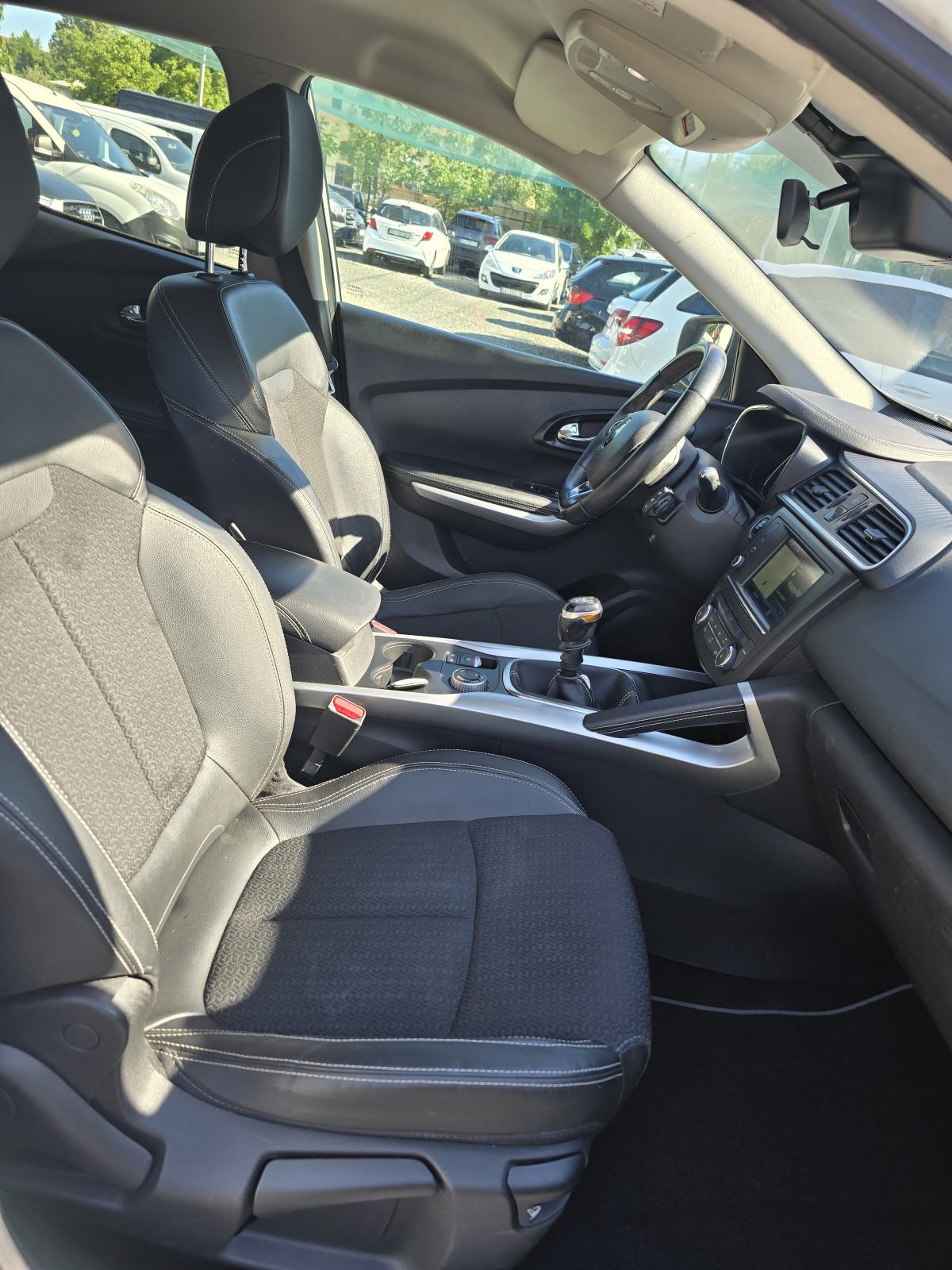 Renault Kadjar dCi 130 4x4 -PUNO OPREME, ODLIČAN!, fotografija 13