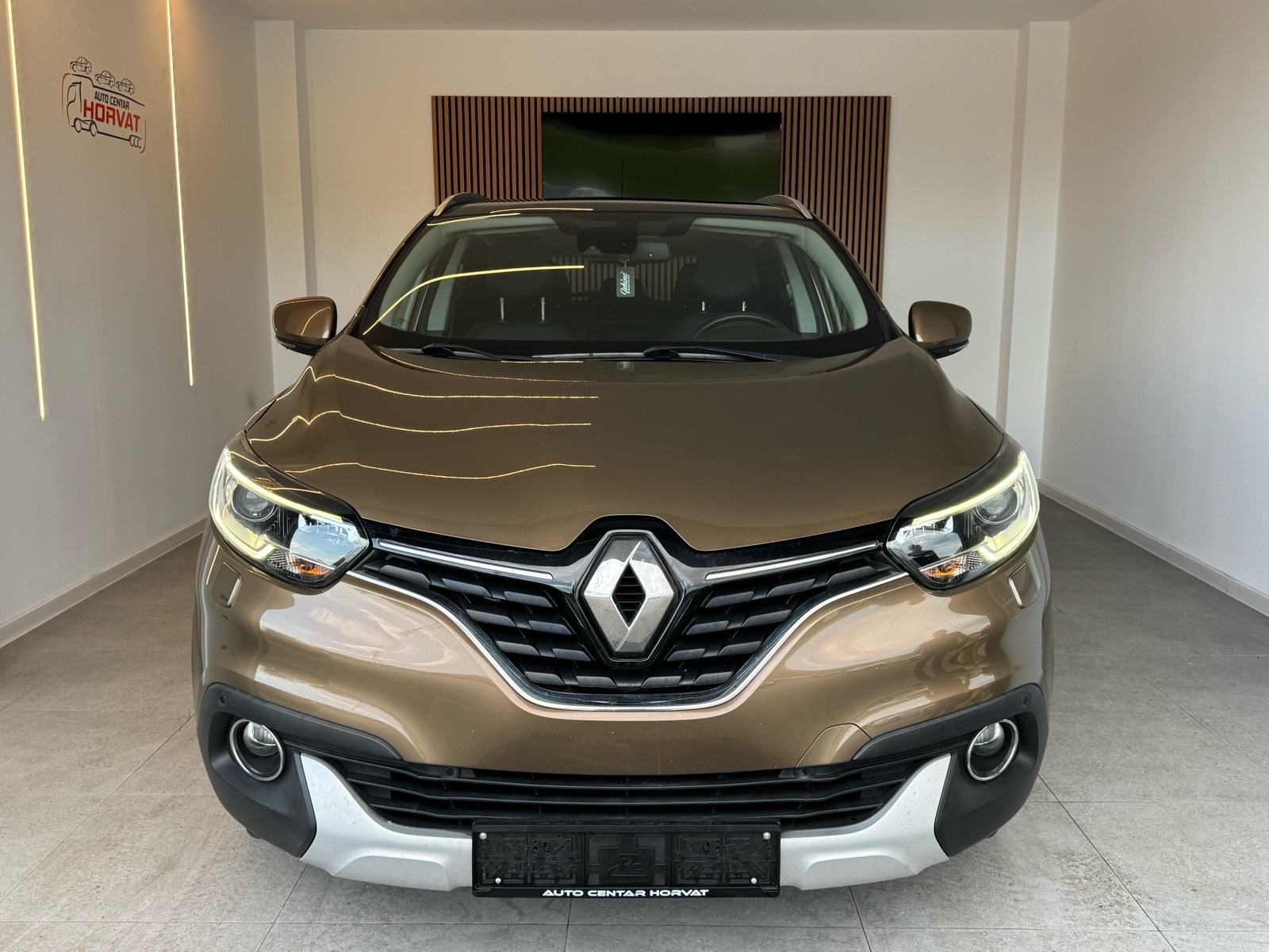 Renault Kadjar dCi 130; Aut. Klima; Grij. Sjed, Alu; Navi; Panorama, fotografija 2