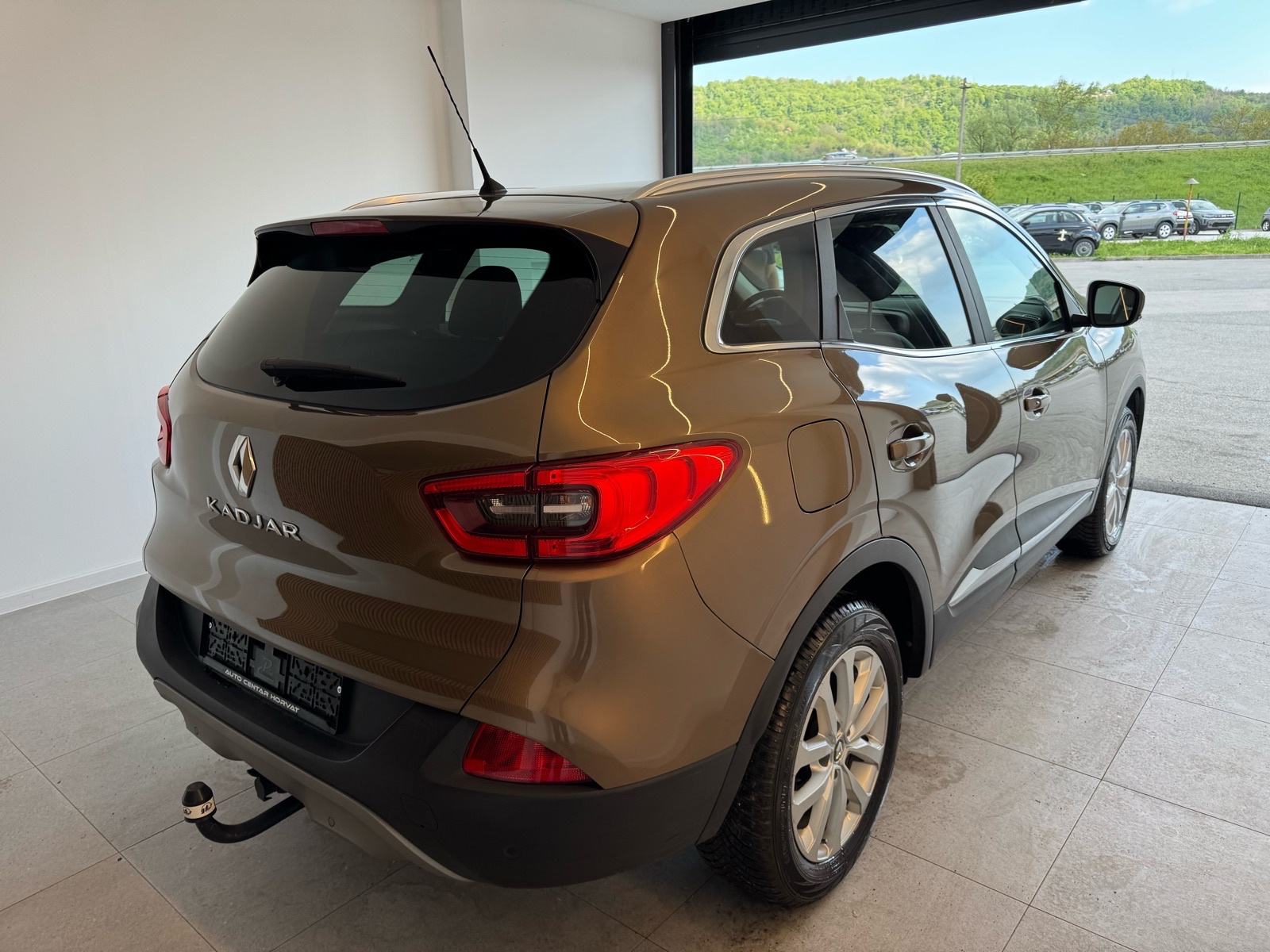 Renault Kadjar dCi 130; Aut. Klima; Grij. Sjed, Alu; Navi; Panorama, fotografija 4