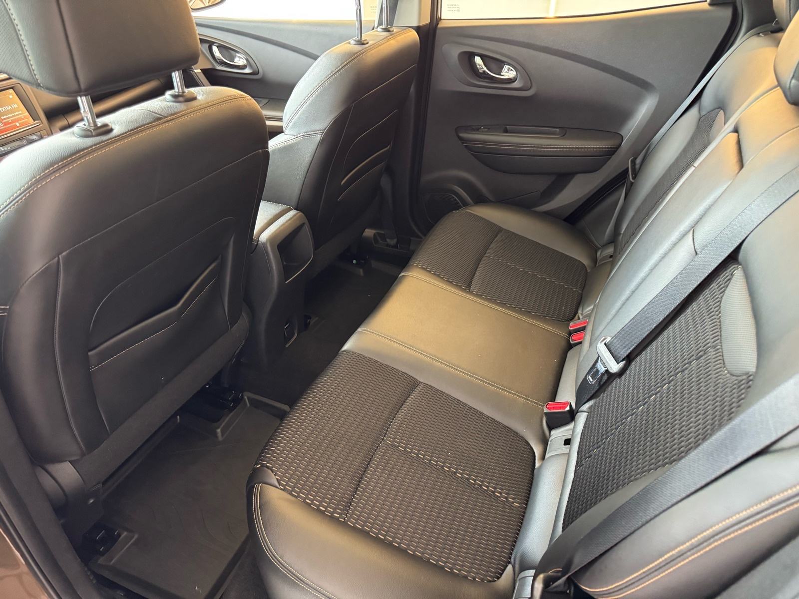Renault Kadjar dCi 130; Aut. Klima; Grij. Sjed, Alu; Navi; Panorama, fotografija 9
