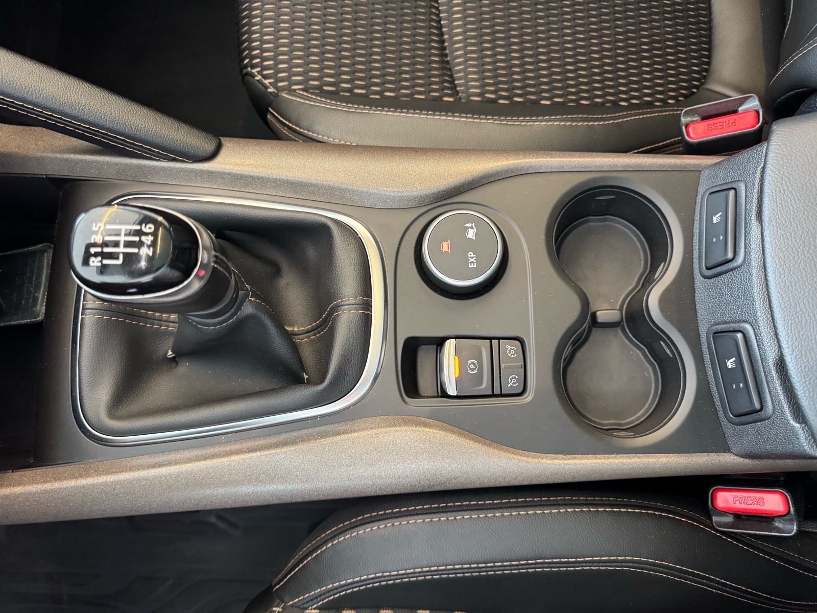 Renault Kadjar dCi 130; Aut. Klima; Grij. Sjed, Alu; Navi; Panorama, fotografija 14