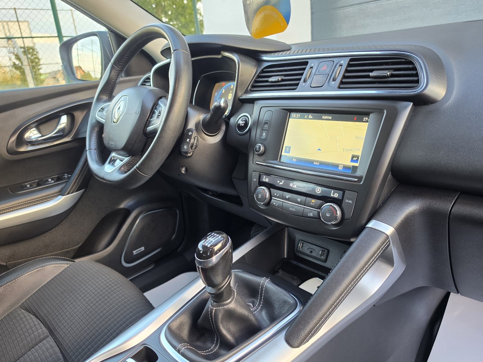 Renault Kadjar dCi 130 BOSE 4x4 FULL LED NAVI KEYLESS **GARANCIJA**, fotografija 9