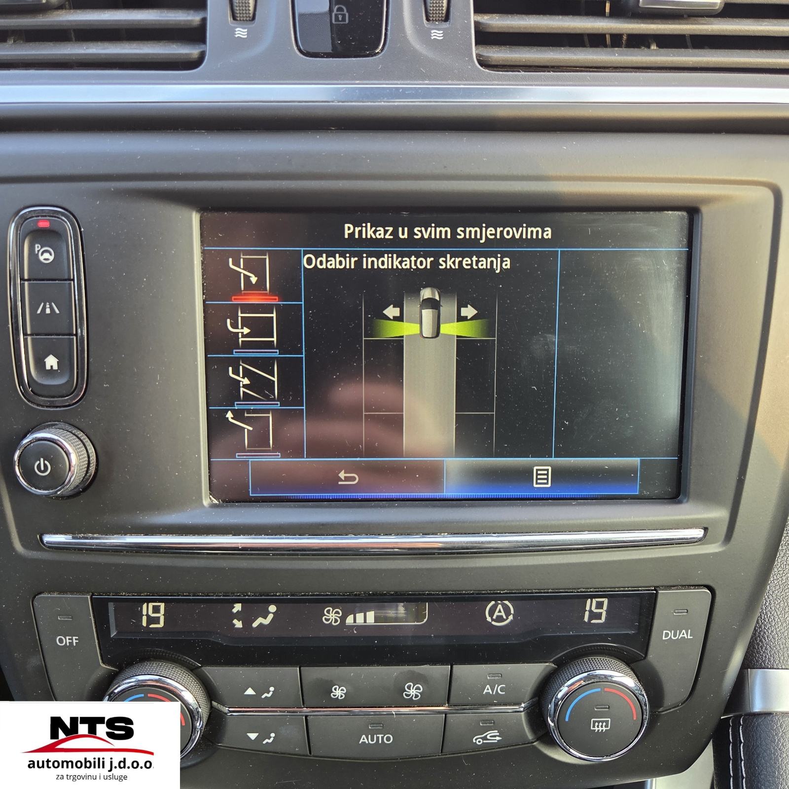 Renault Kadjar dCi 130,LED,felge 19, fotografija 11