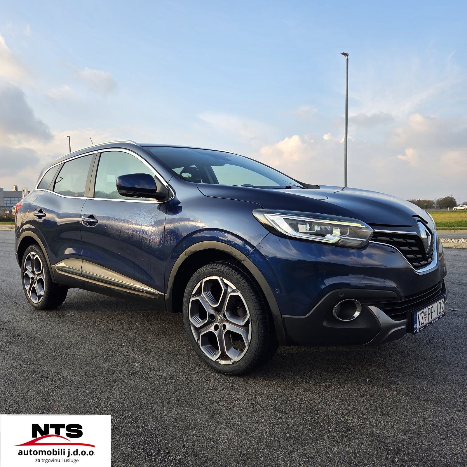 Renault Kadjar dCi 130,LED,koža,kamera,felge 19", fotografija 5