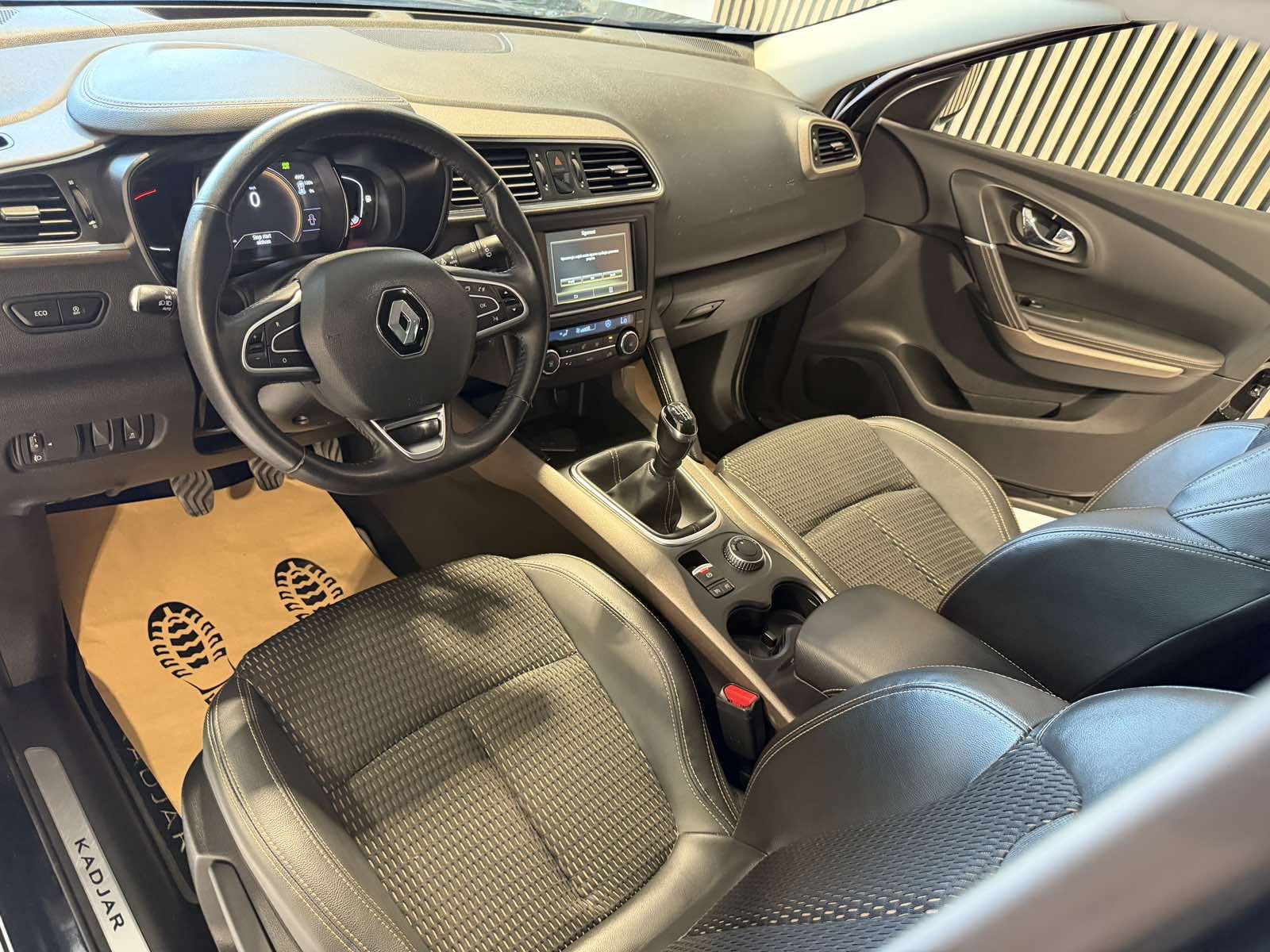 Renault Kadjar 1,6 dCi *VIRTUAL- LED- KEYLESS- 12 MJ JAMSTVO- NAVI*, fotografija 15