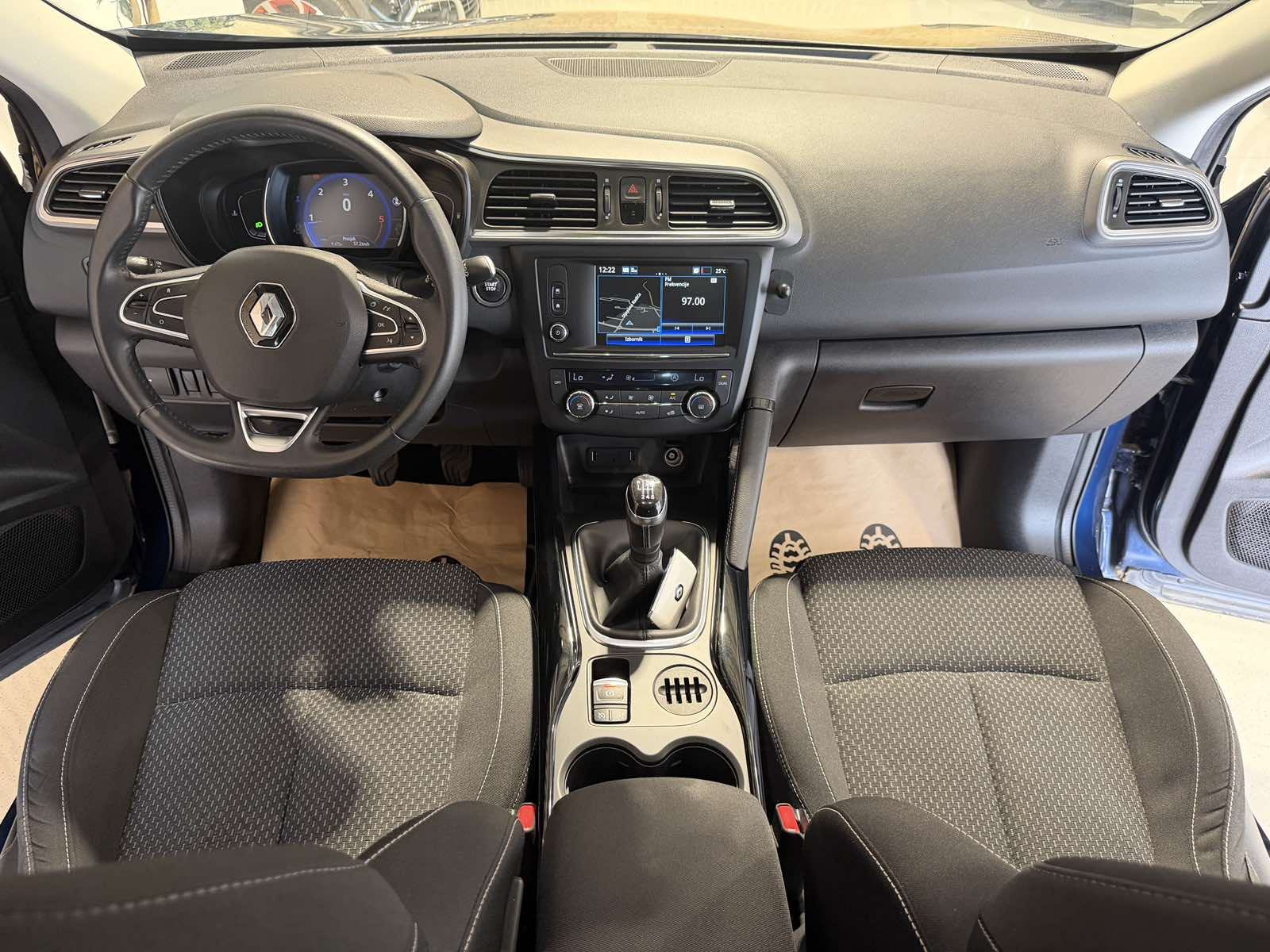 Renault Kadjar dCi 130 MOD.2016 *VIRTUAL- LED-NAVI - 3.GODINE JAMSTVO*, fotografija 12