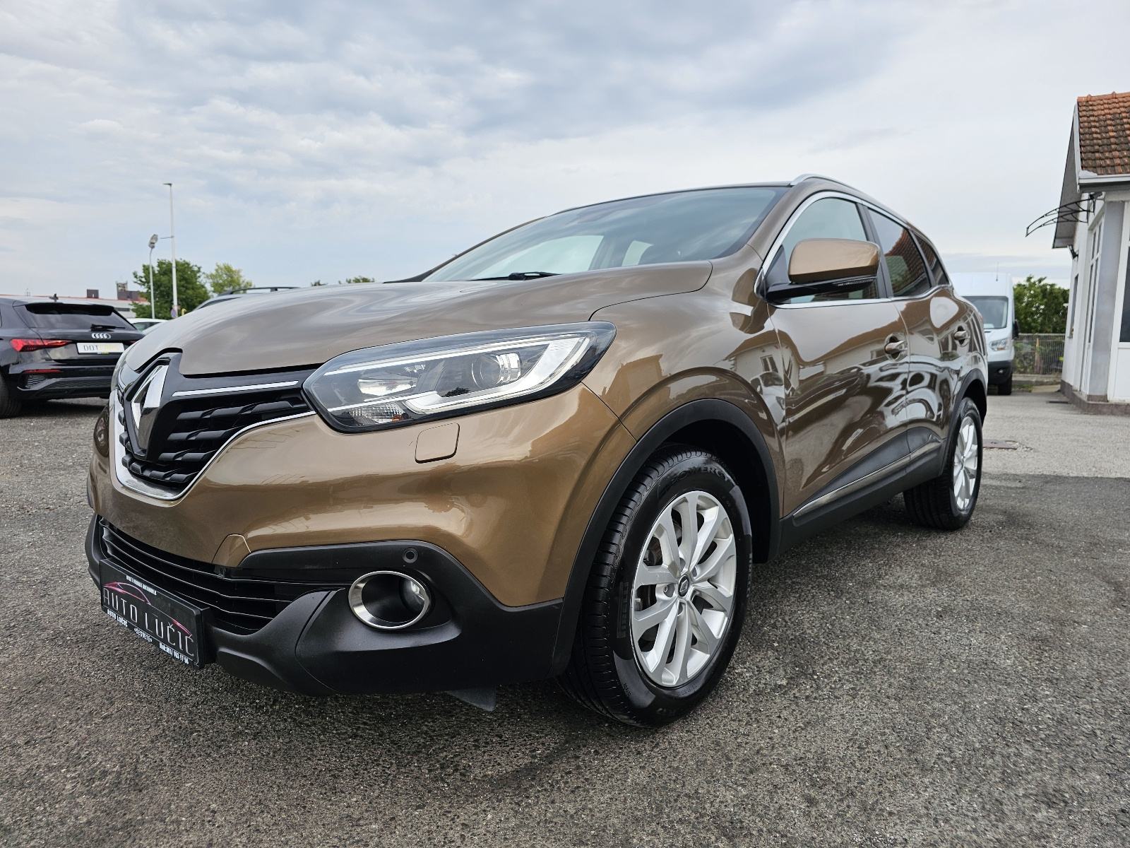 Renault Kadjar dCi EDC ***VELIKI-SERVIS***DVA-KLJUČA***BI-XENON***, fotografija 1