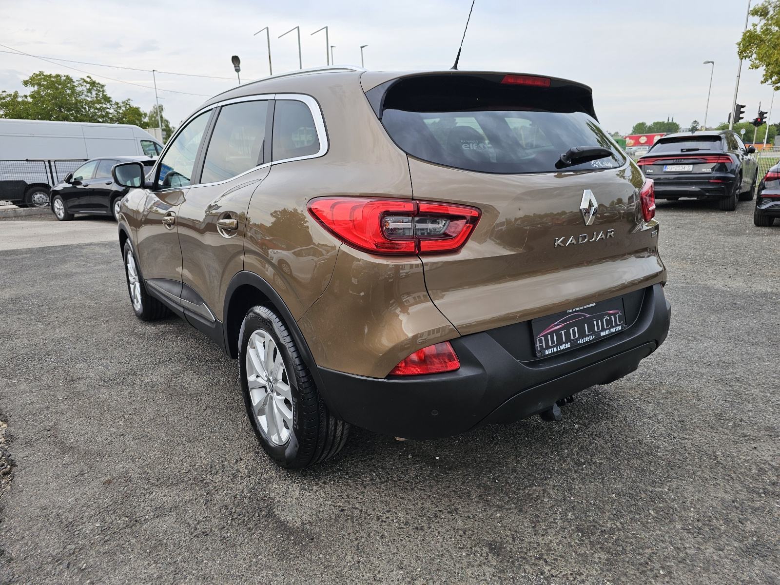 Renault Kadjar dCi EDC ***VELIKI-SERVIS***DVA-KLJUČA***BI-XENON***, fotografija 7