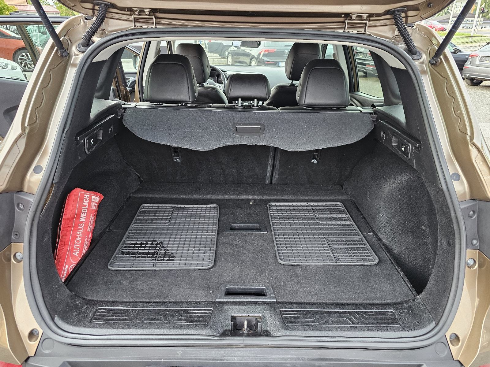 Renault Kadjar dCi EDC ***VELIKI-SERVIS***DVA-KLJUČA***BI-XENON***, fotografija 11