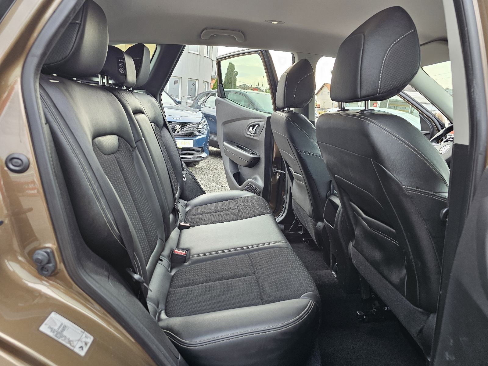 Renault Kadjar dCi EDC ***VELIKI-SERVIS***DVA-KLJUČA***BI-XENON***, fotografija 12