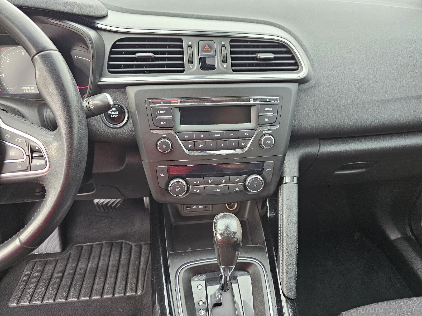 Renault Kadjar dCi EDC ***VELIKI-SERVIS***DVA-KLJUČA***BI-XENON***, fotografija 15