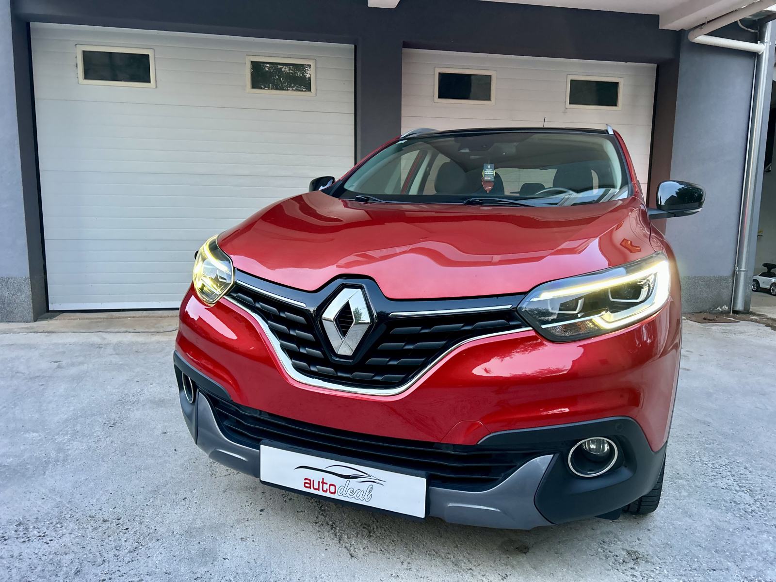 Renault Kadjar TCe 130 | Bose | Pure Led | Panorama | Nav - reg.12/26, fotografija 7