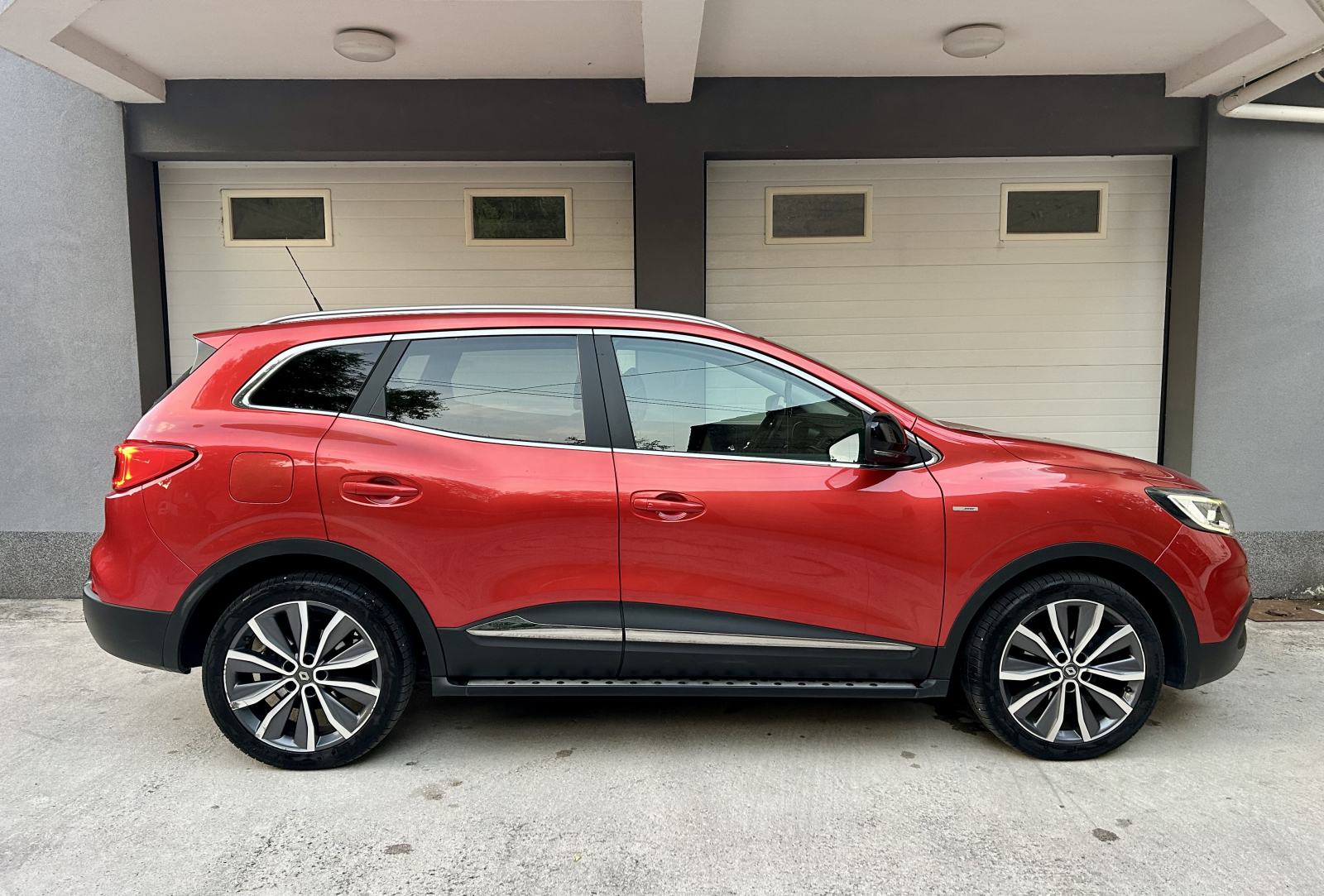 Renault Kadjar TCe 130 | Bose | Pure Led | Panorama | Nav - reg.12/26, fotografija 4