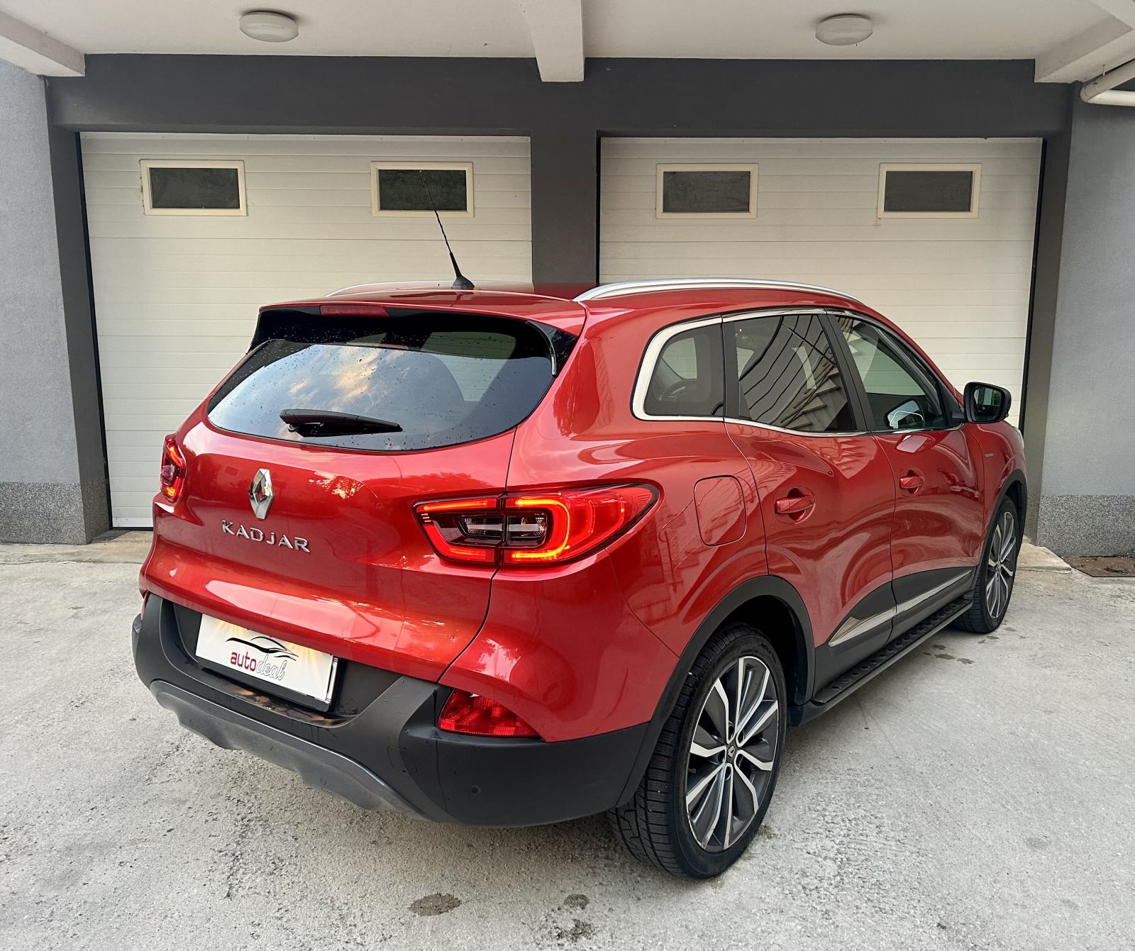 Renault Kadjar TCe 130 | Bose | Pure Led | Panorama | Nav - reg.12/26, fotografija 6