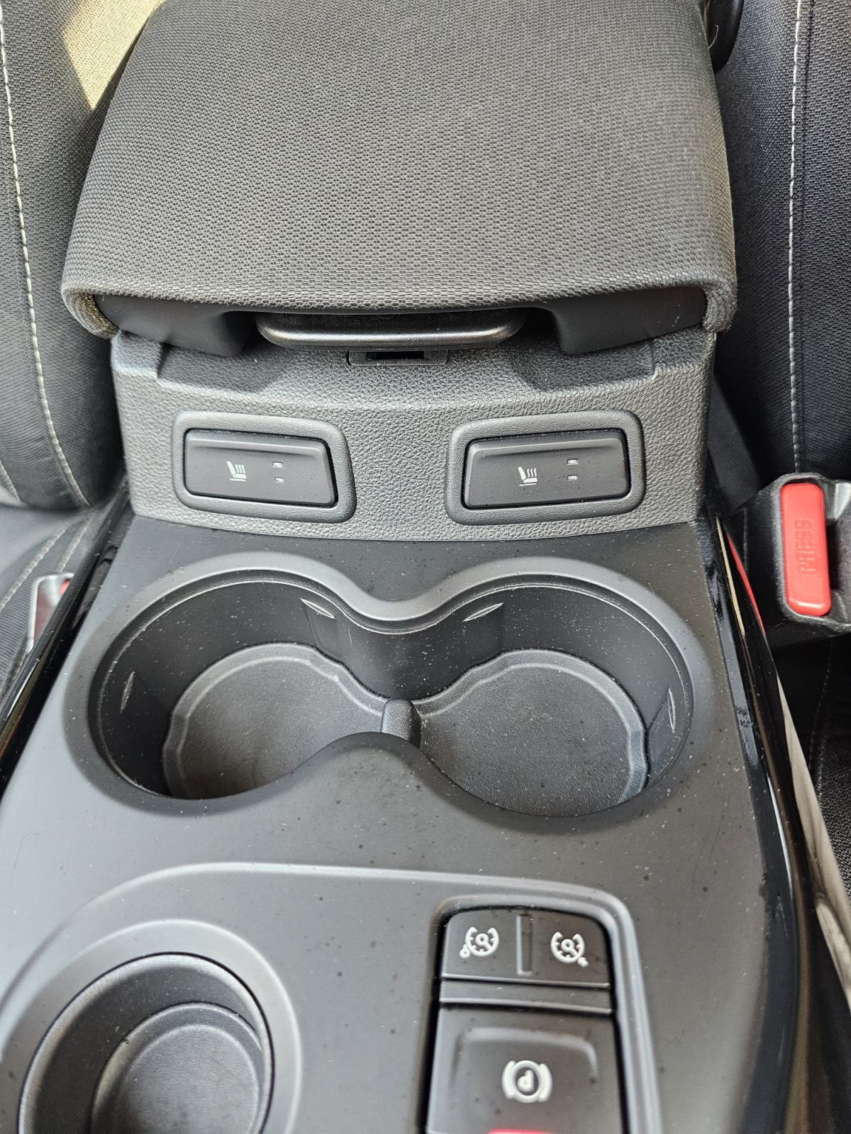 Renault Kadjar TCe 130 EDC automatik, fotografija 20