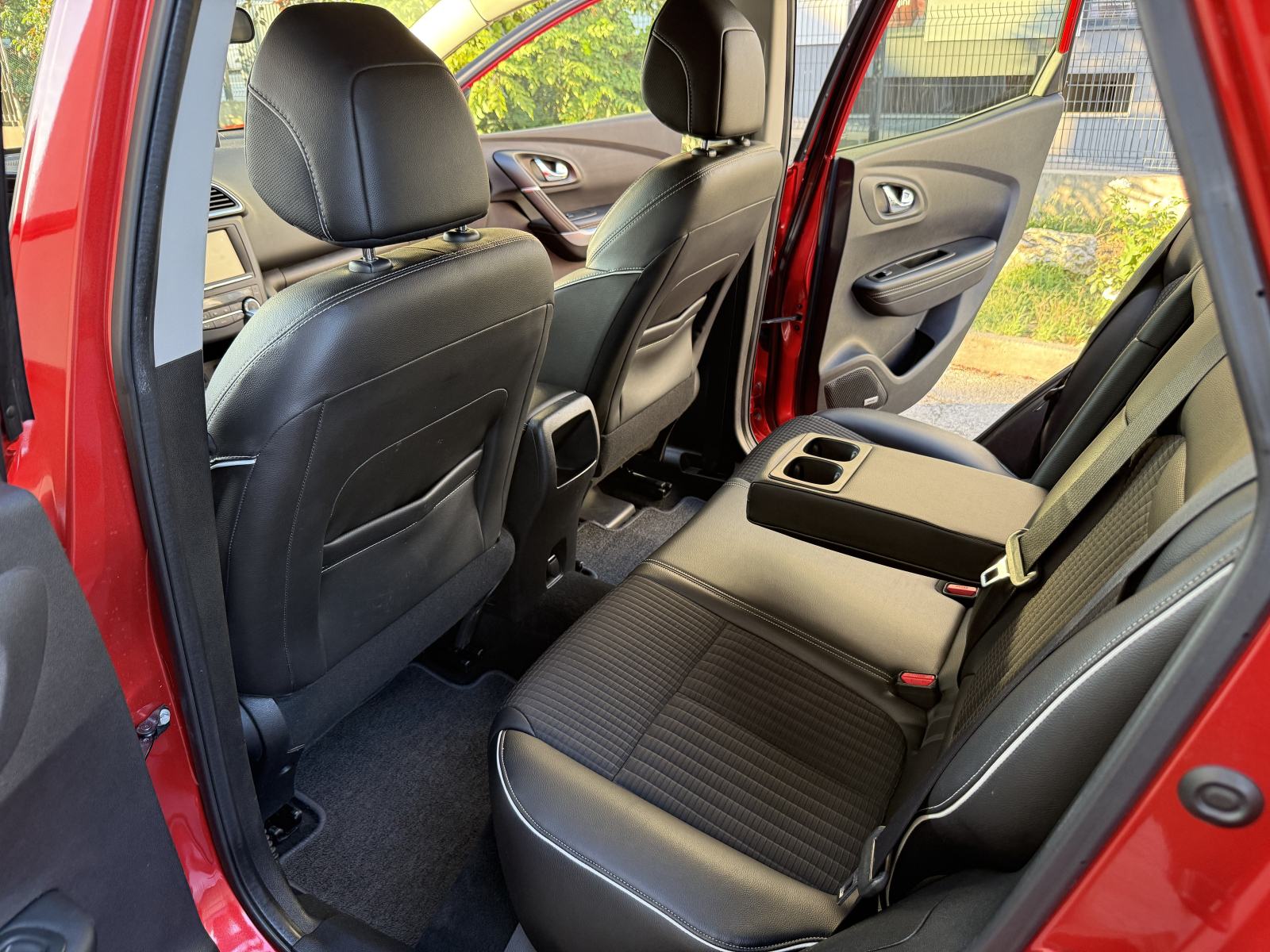 Renault Kadjar TCe 130 Automatik BOSE *REG 07/27 * Novi Lanac* Kamera, fotografija 15